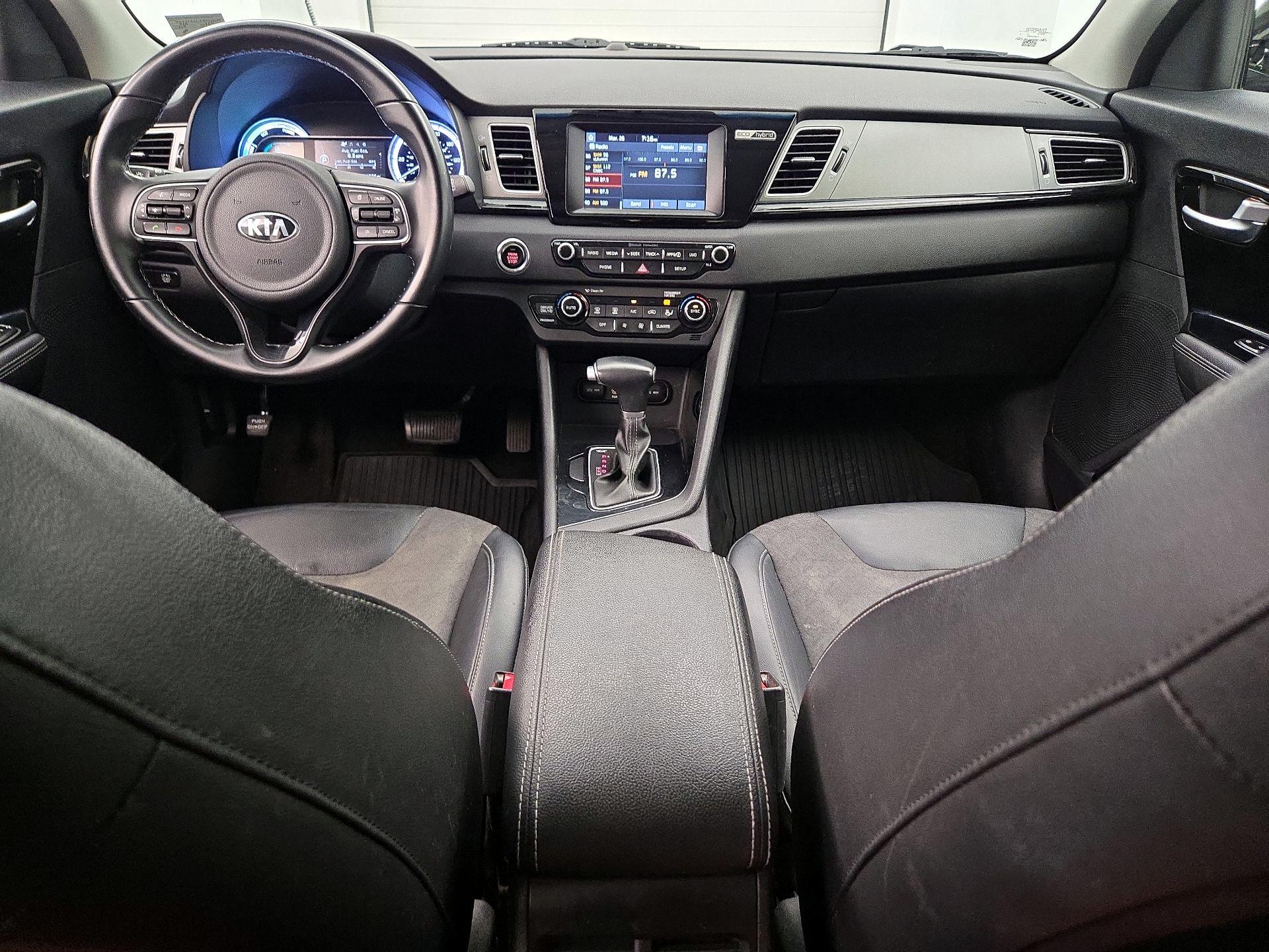 Thumbnail: 2017 Kia Niro - 9