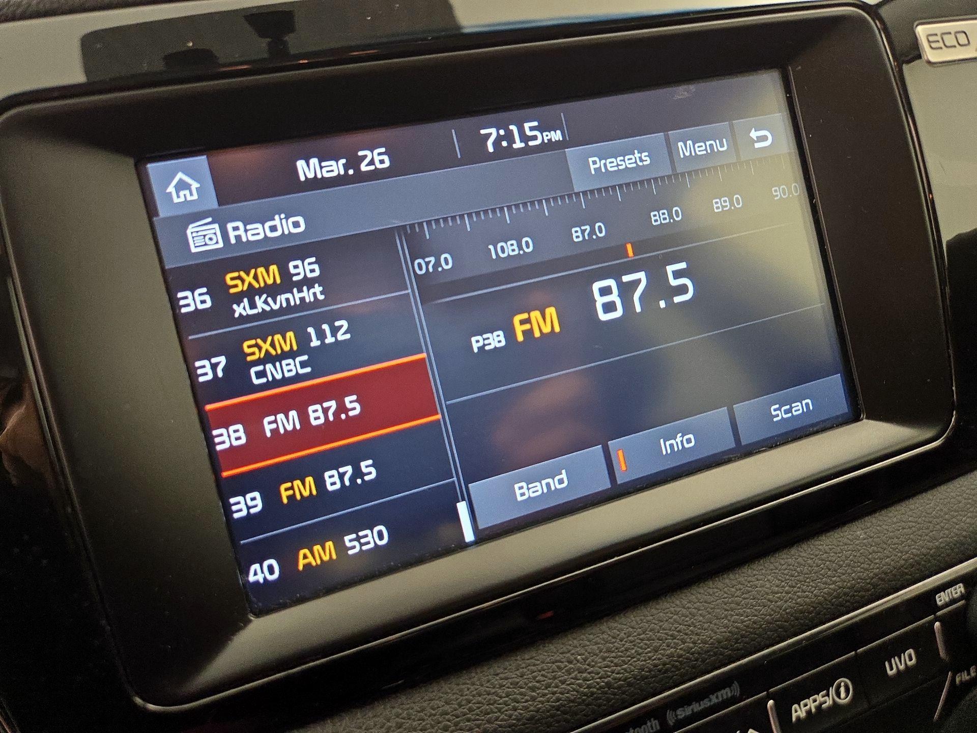 Thumbnail: 2017 Kia Niro - 15