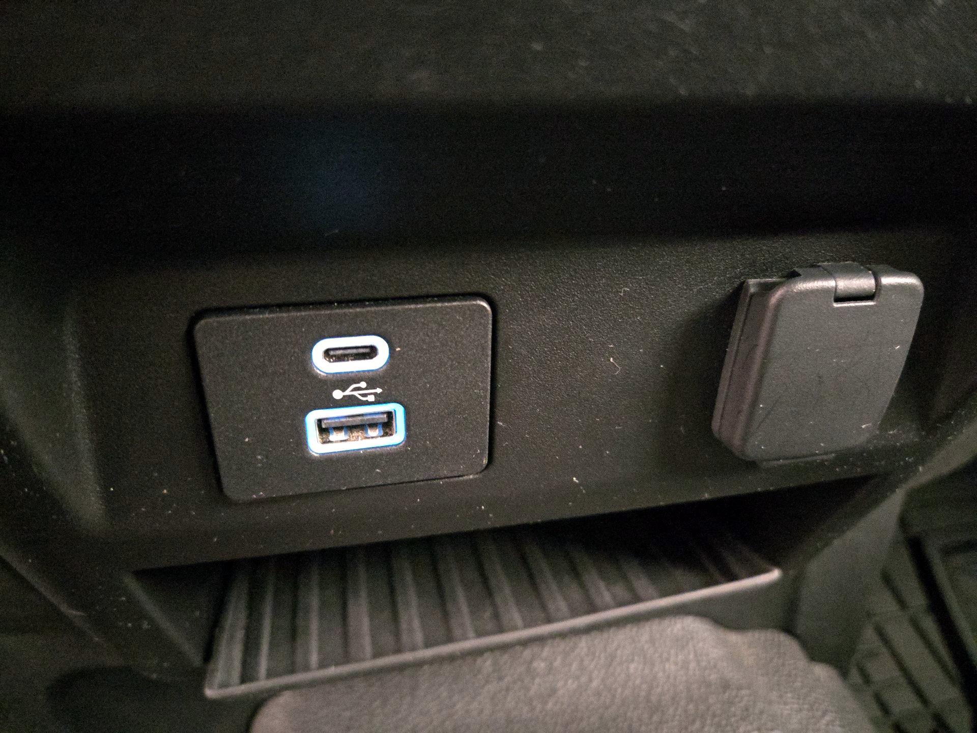 Thumbnail: 2021 Ford F-250 - 18