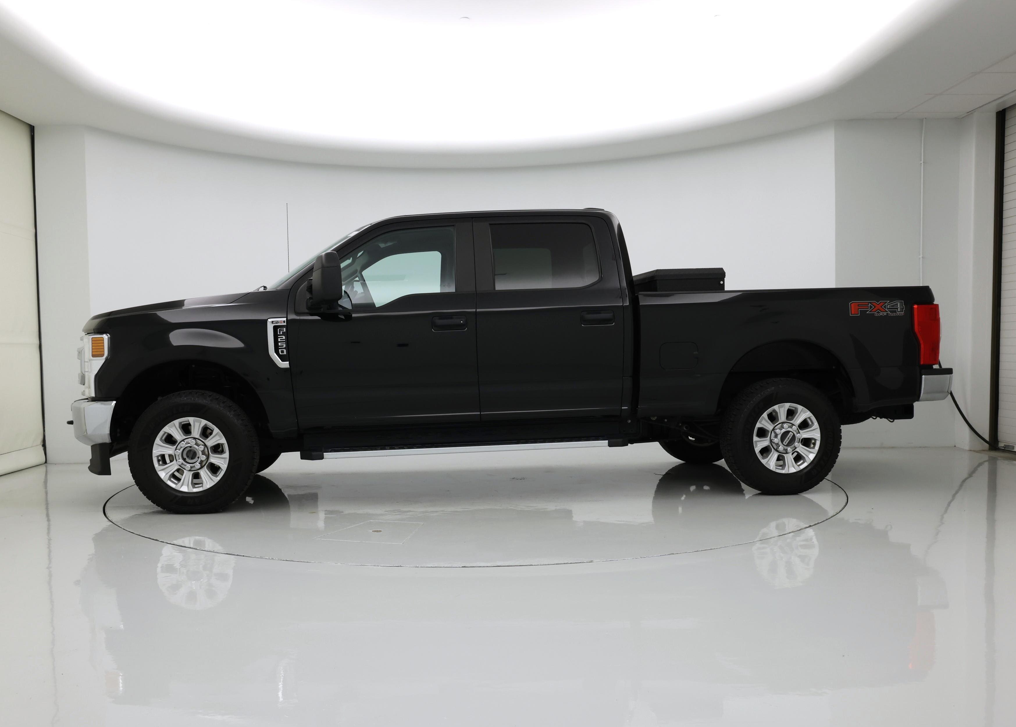 Thumbnail: 2021 Ford F-250 - 3