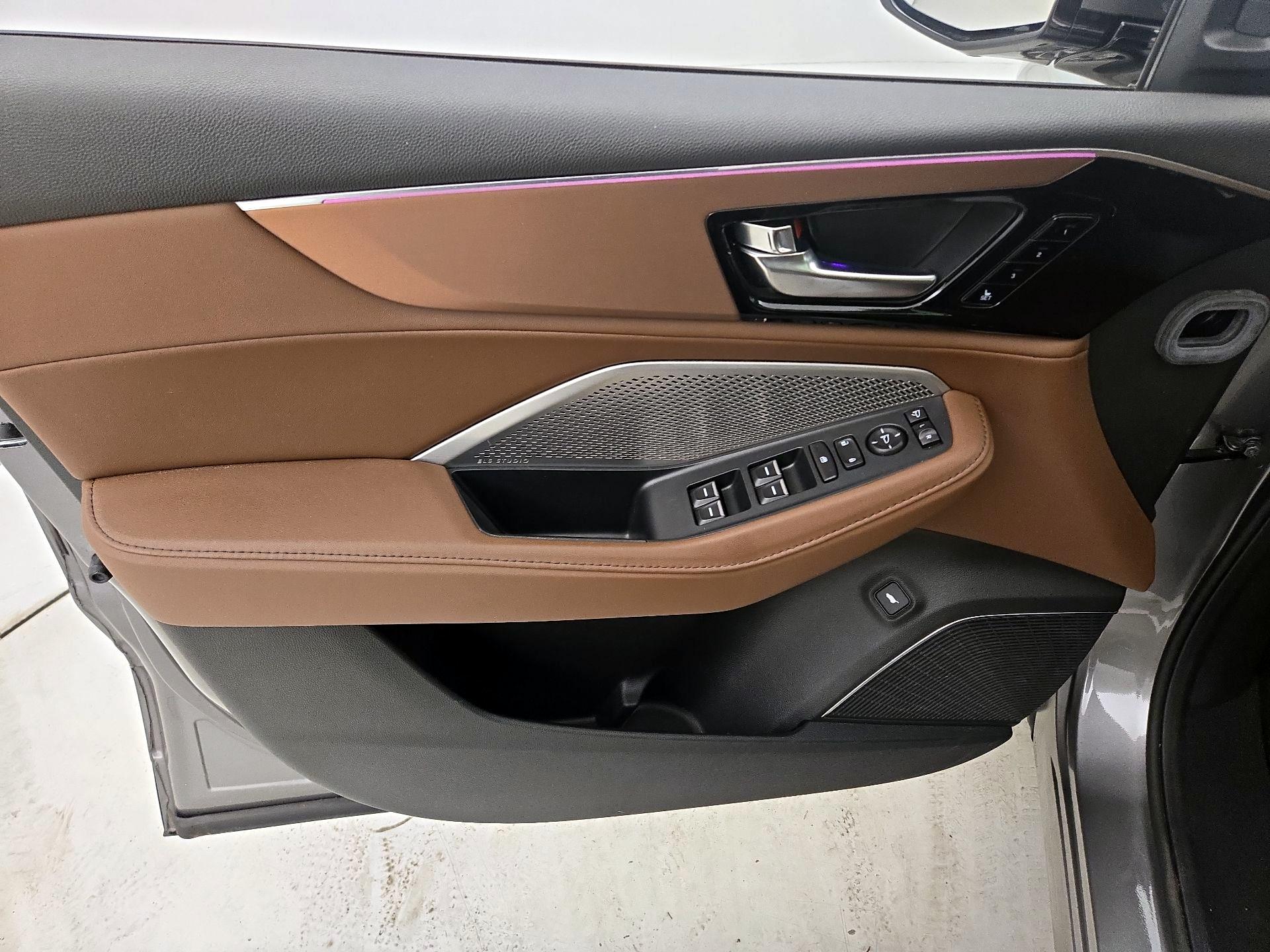 Thumbnail: 2024 Acura MDX - 12