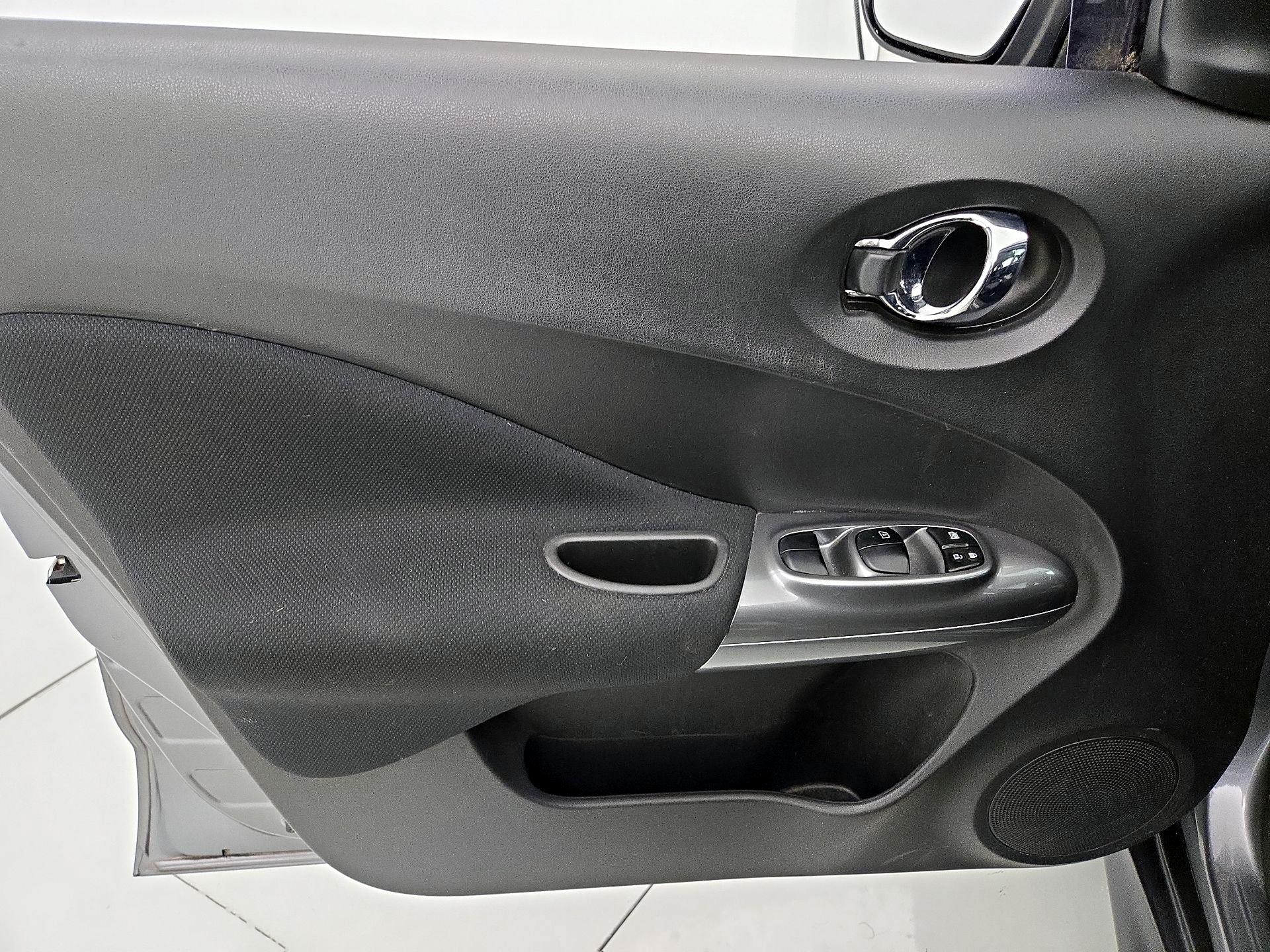 Thumbnail: 2015 Nissan Juke - 12