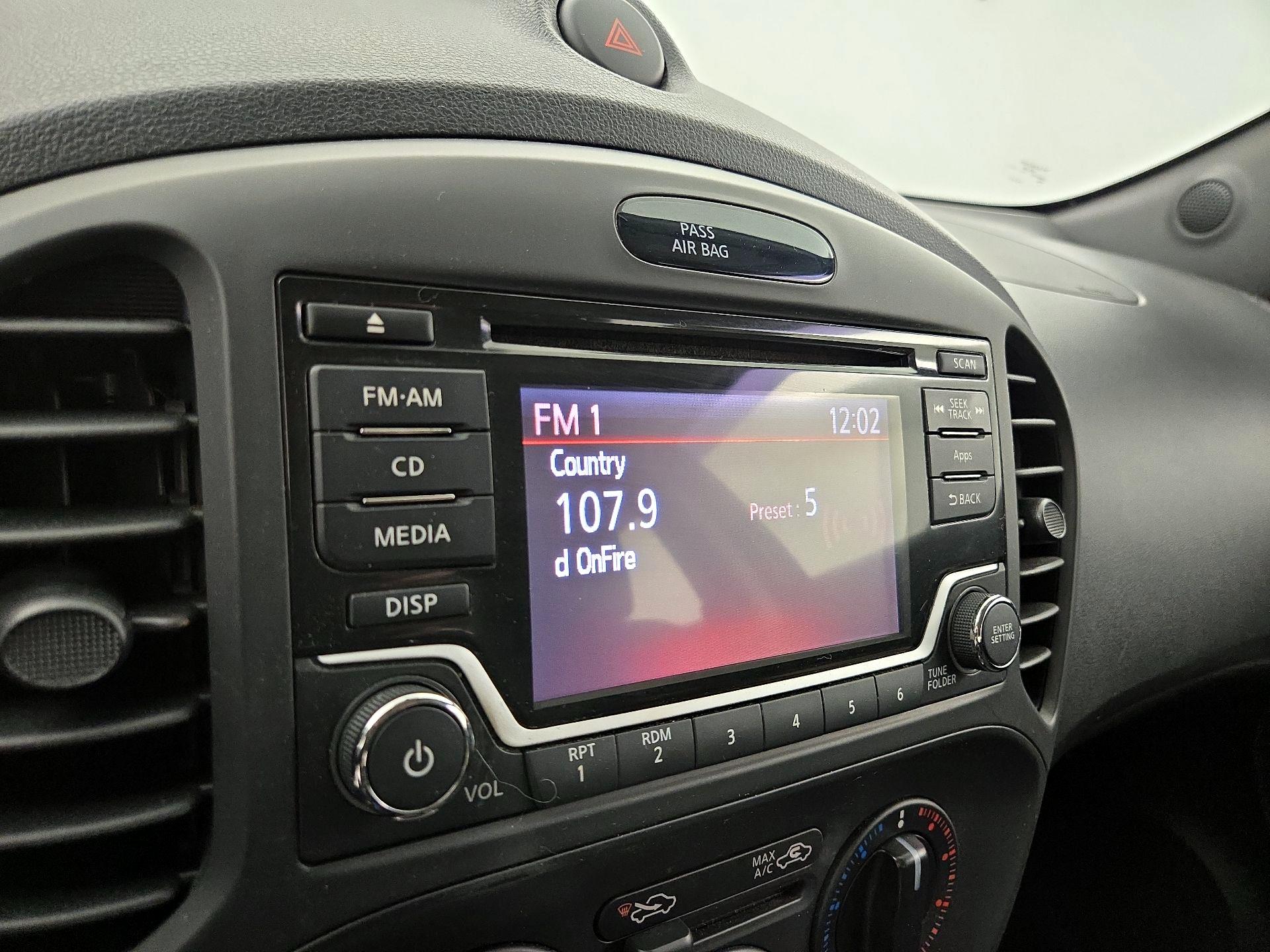 Thumbnail: 2015 Nissan Juke - 15