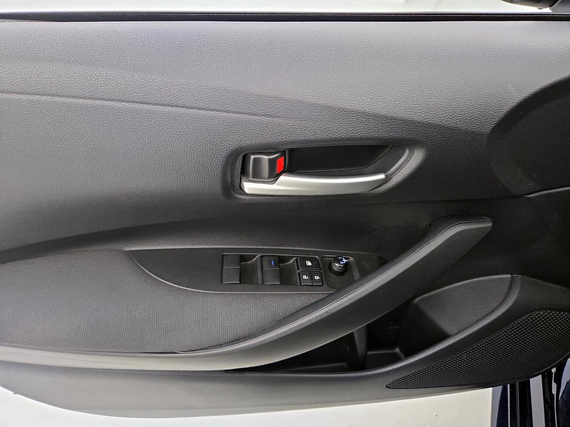 Thumbnail: 2021 Toyota Corolla - 12