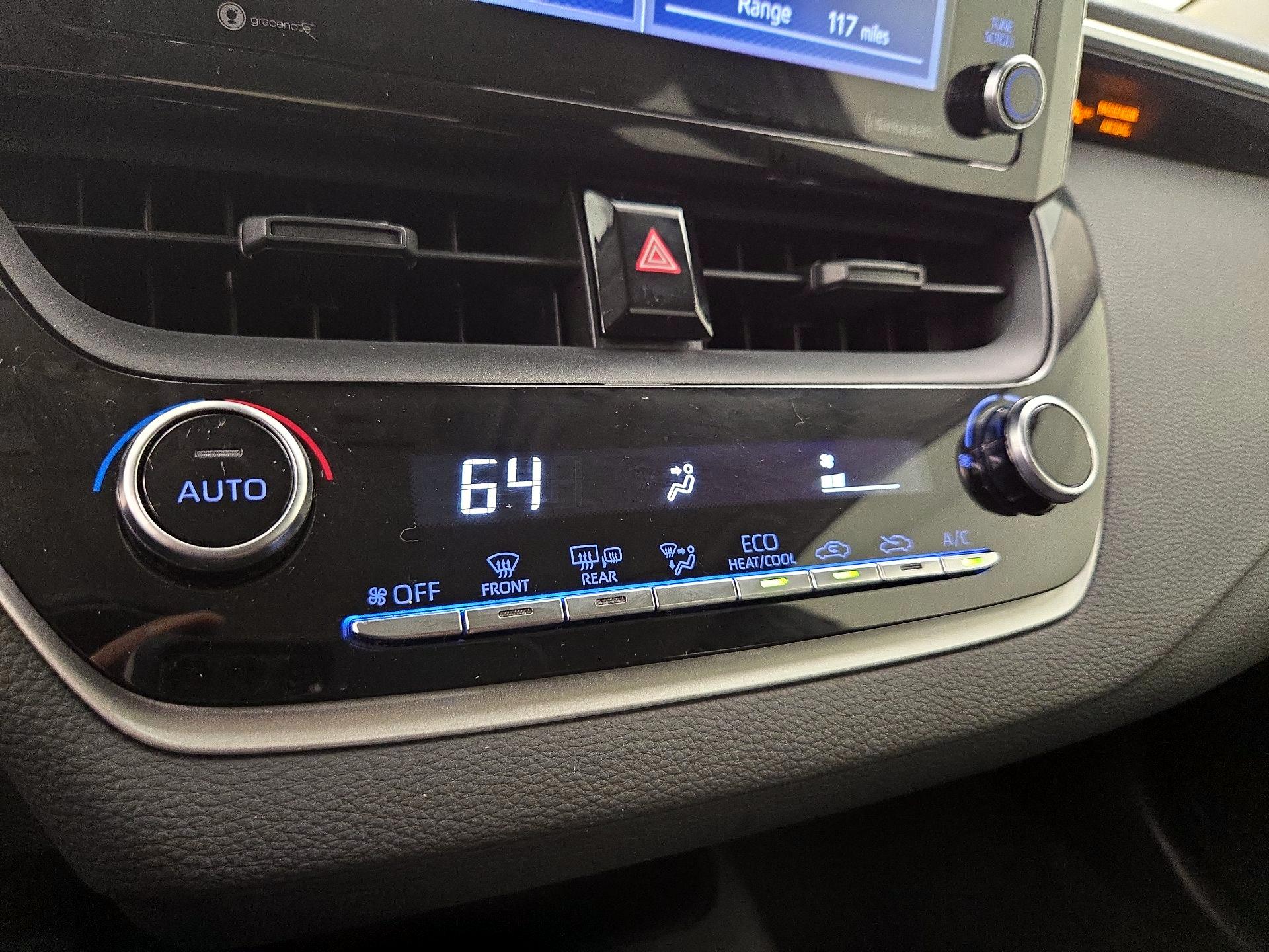 Thumbnail: 2021 Toyota Corolla - 16