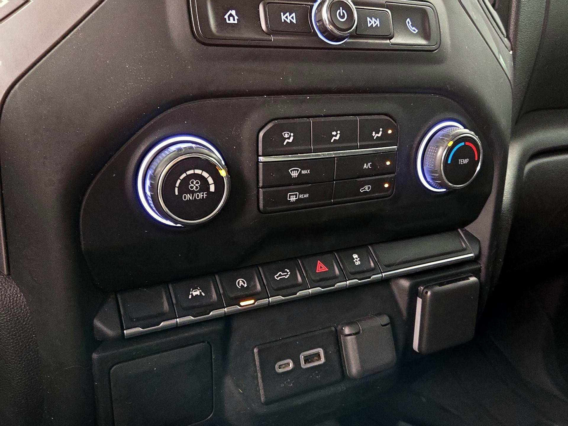 Thumbnail: 2022 Chevrolet Silverado 1500 - 16