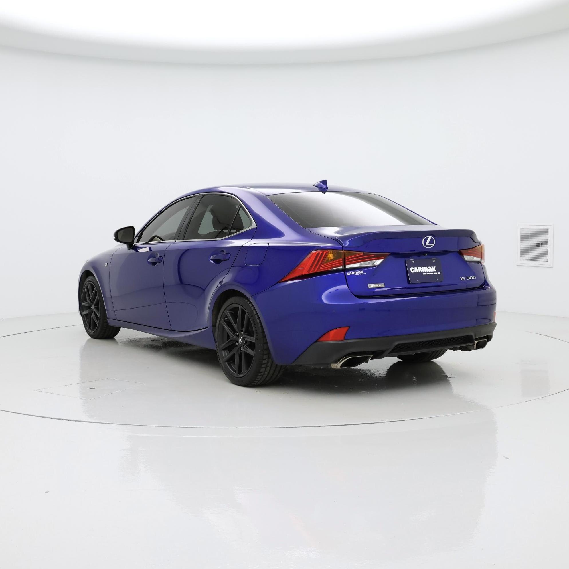 Thumbnail: 2020 Lexus IS - 2