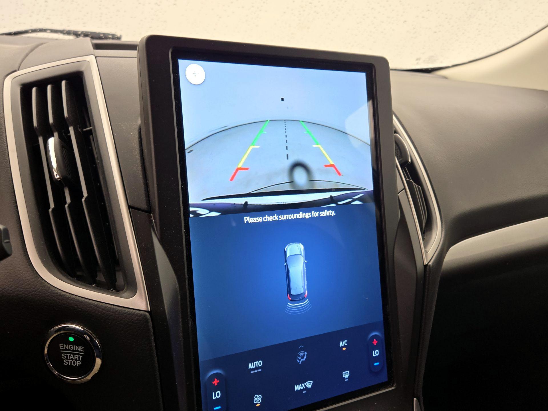 Thumbnail: 2021 Ford Edge - 14