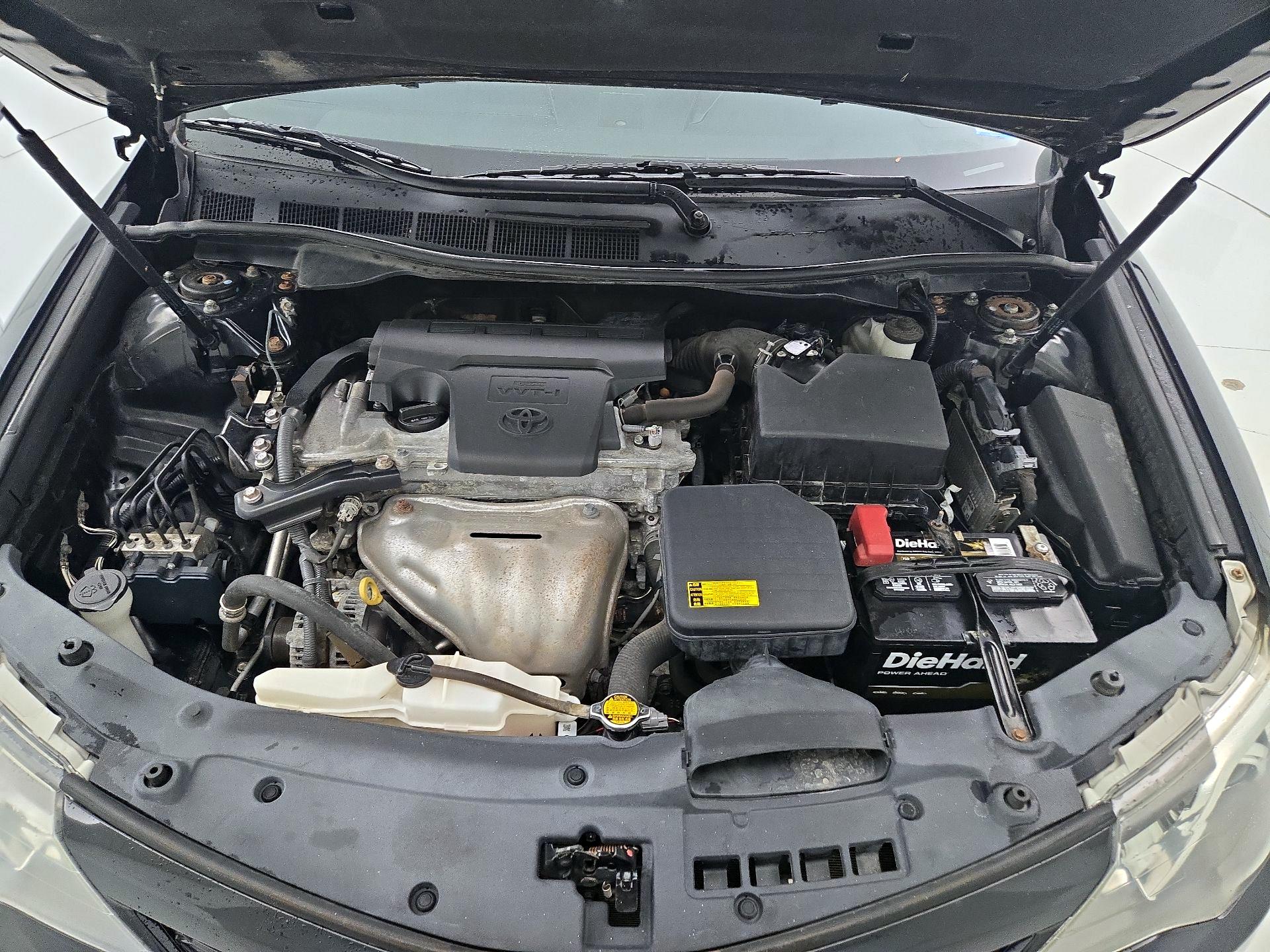 Thumbnail: 2014 Toyota Camry - 20