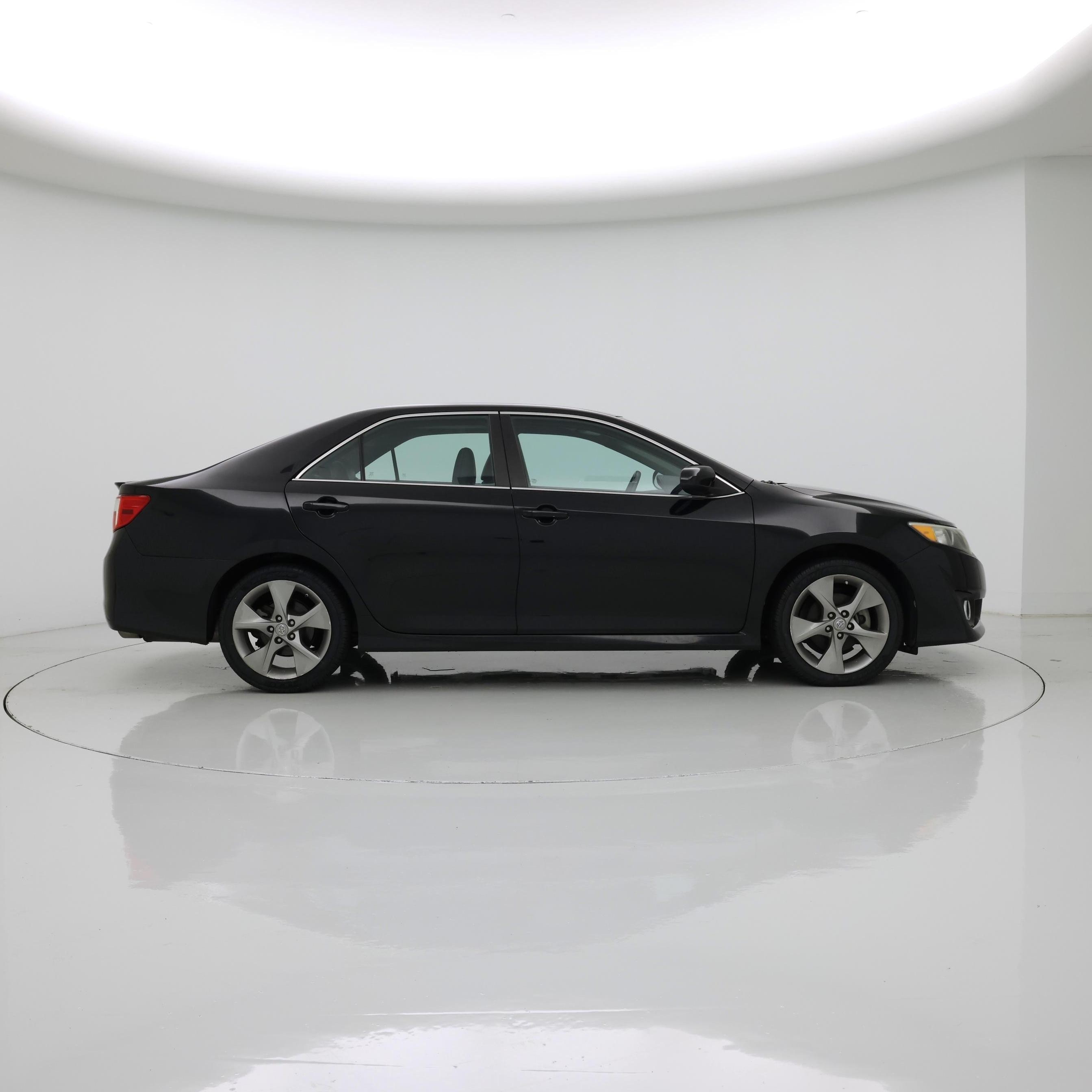 Thumbnail: 2014 Toyota Camry - 7
