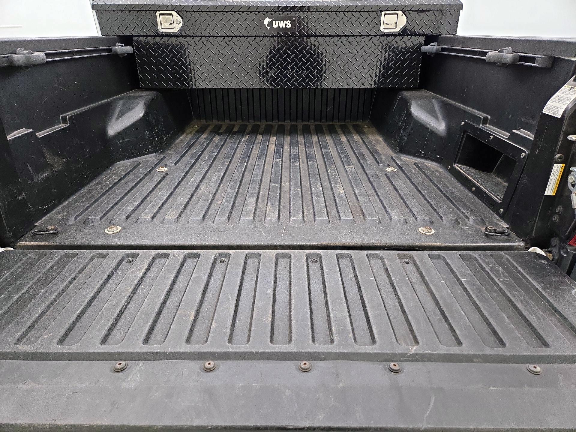 Thumbnail: 2019 Toyota Tacoma - 20
