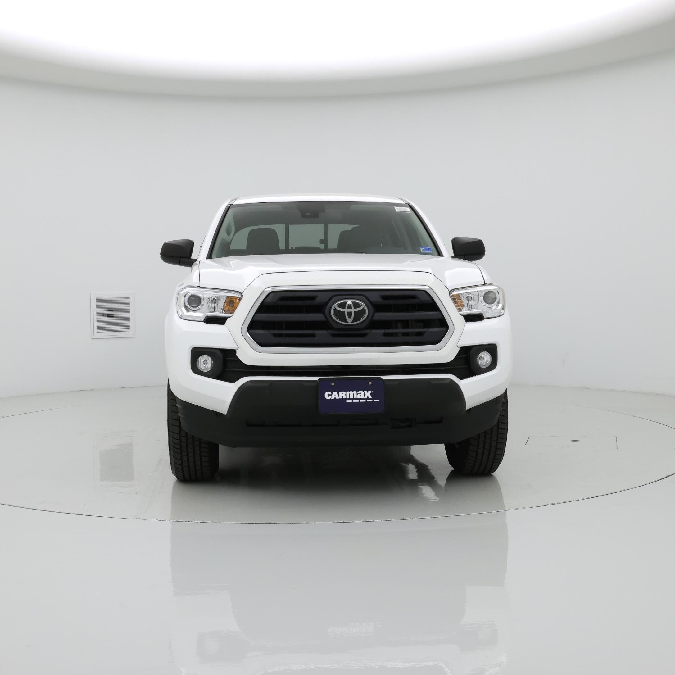 Thumbnail: 2019 Toyota Tacoma - 5