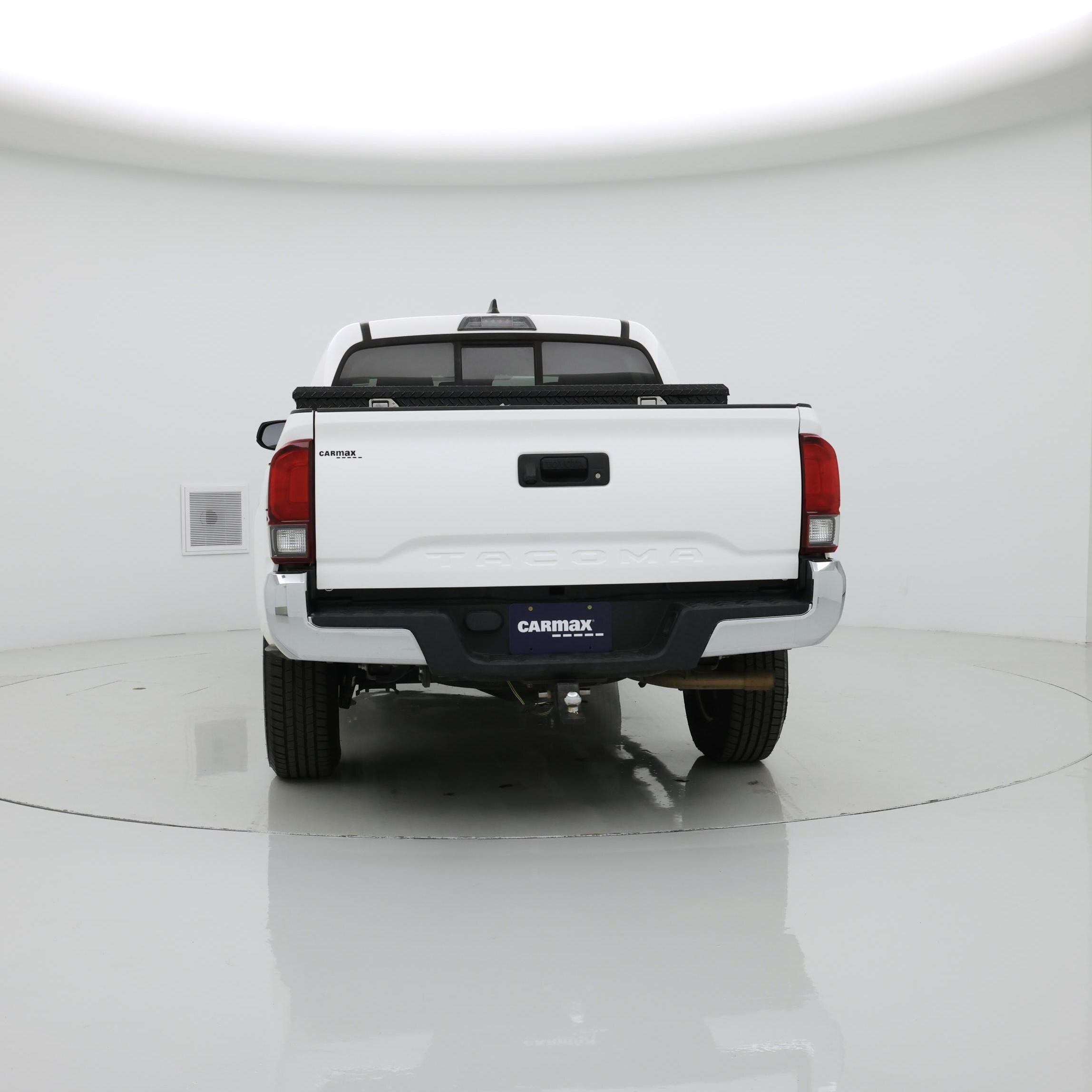 Thumbnail: 2019 Toyota Tacoma - 6