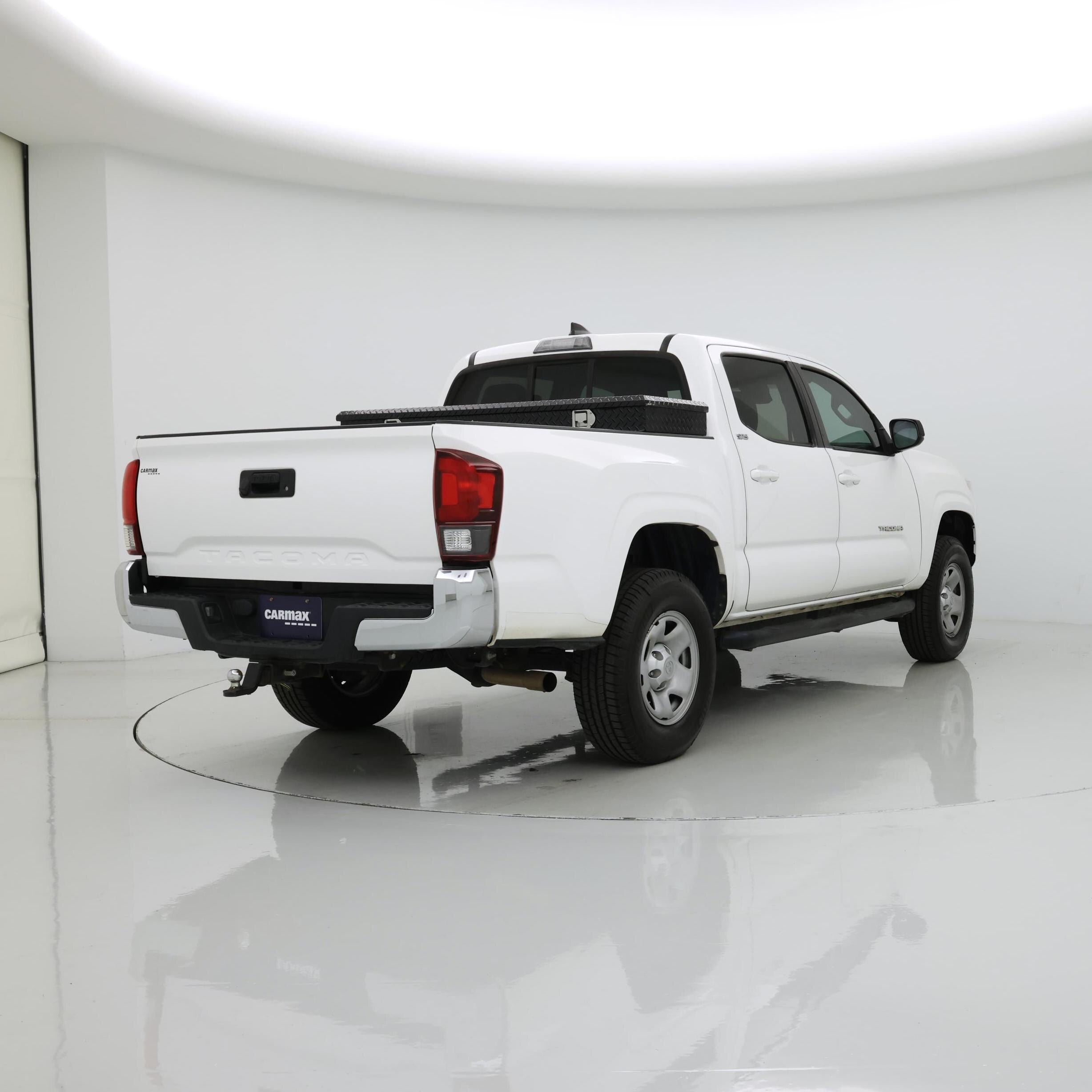 Thumbnail: 2019 Toyota Tacoma - 8