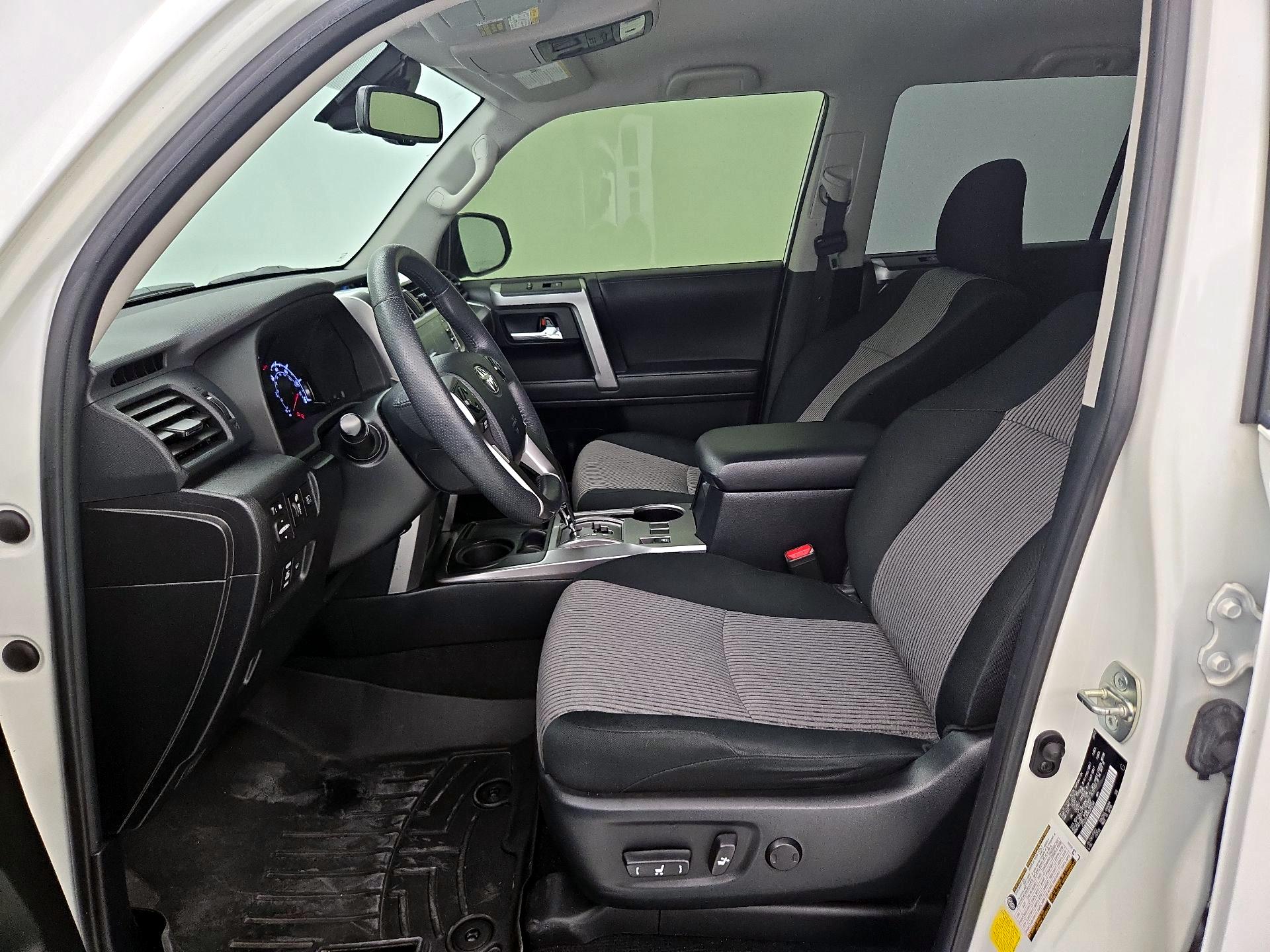 Thumbnail: 2022 Toyota 4Runner - 11