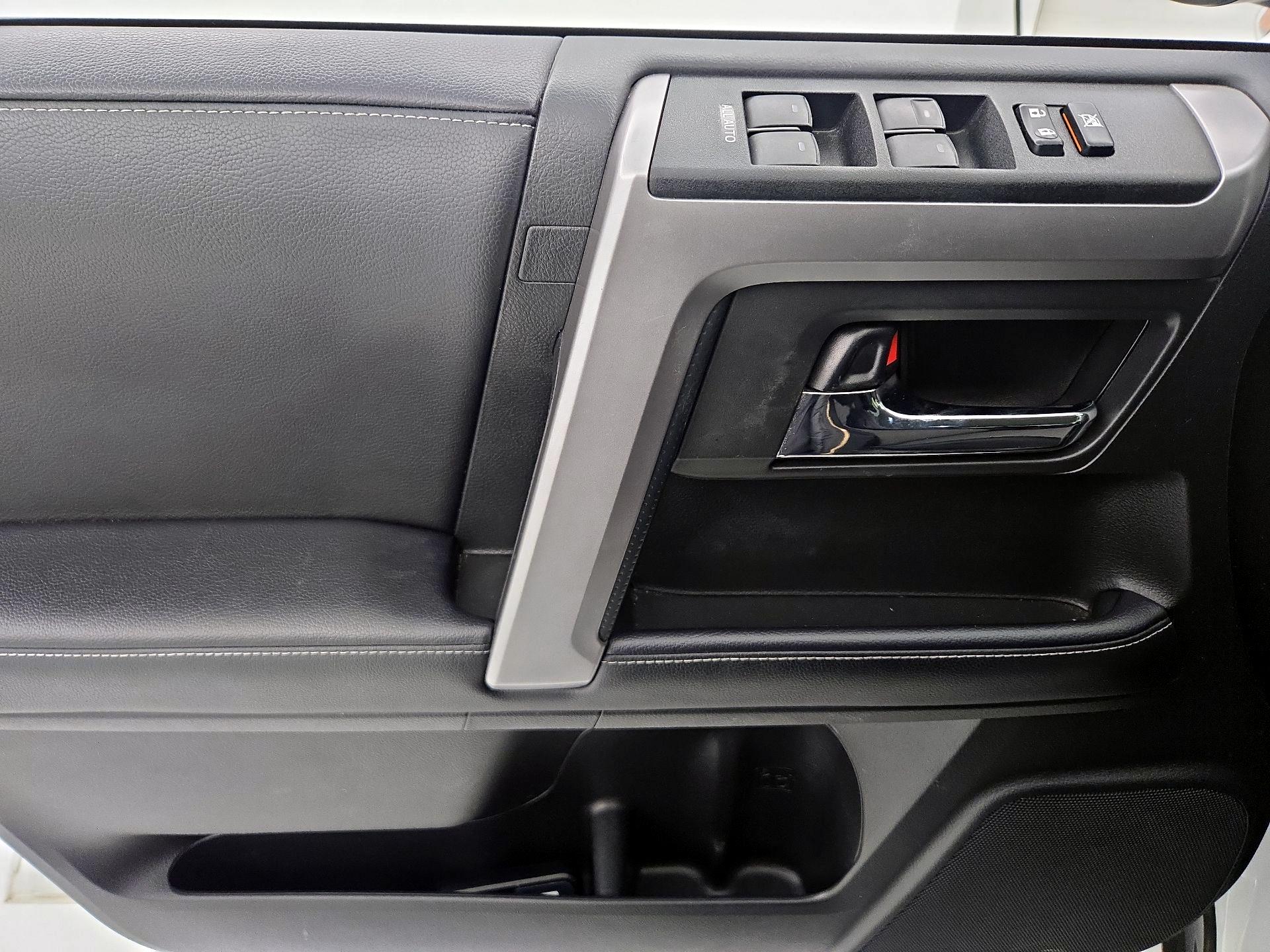 Thumbnail: 2022 Toyota 4Runner - 12