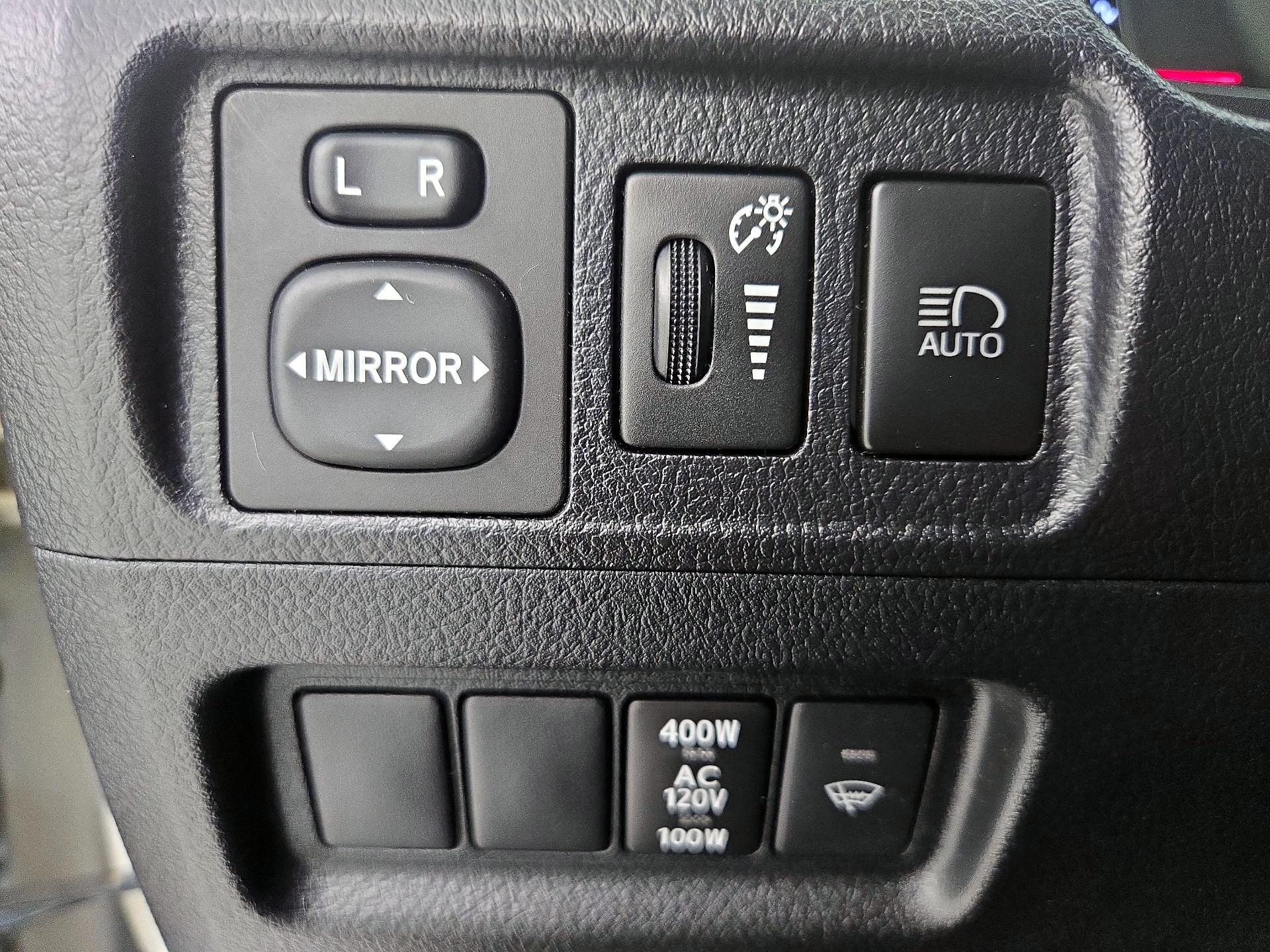 Thumbnail: 2022 Toyota 4Runner - 13