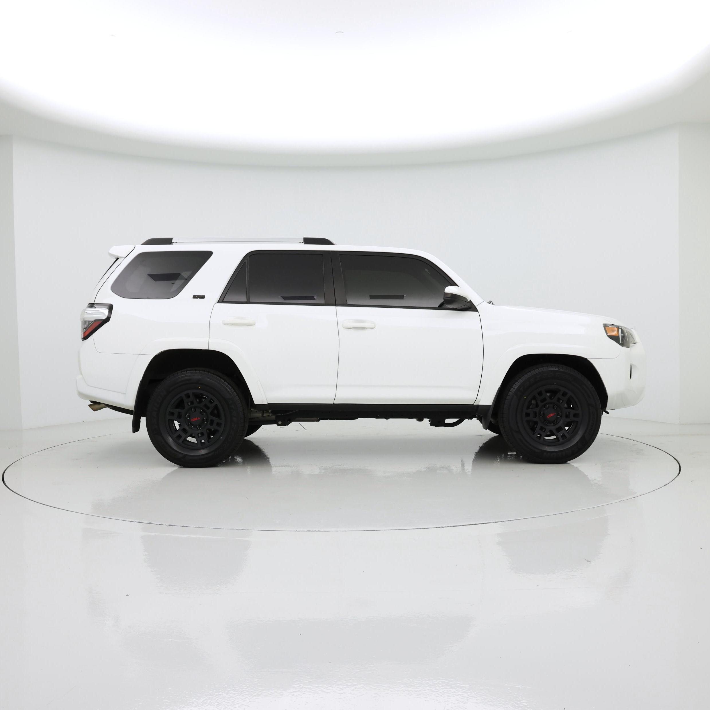 Thumbnail: 2022 Toyota 4Runner - 5