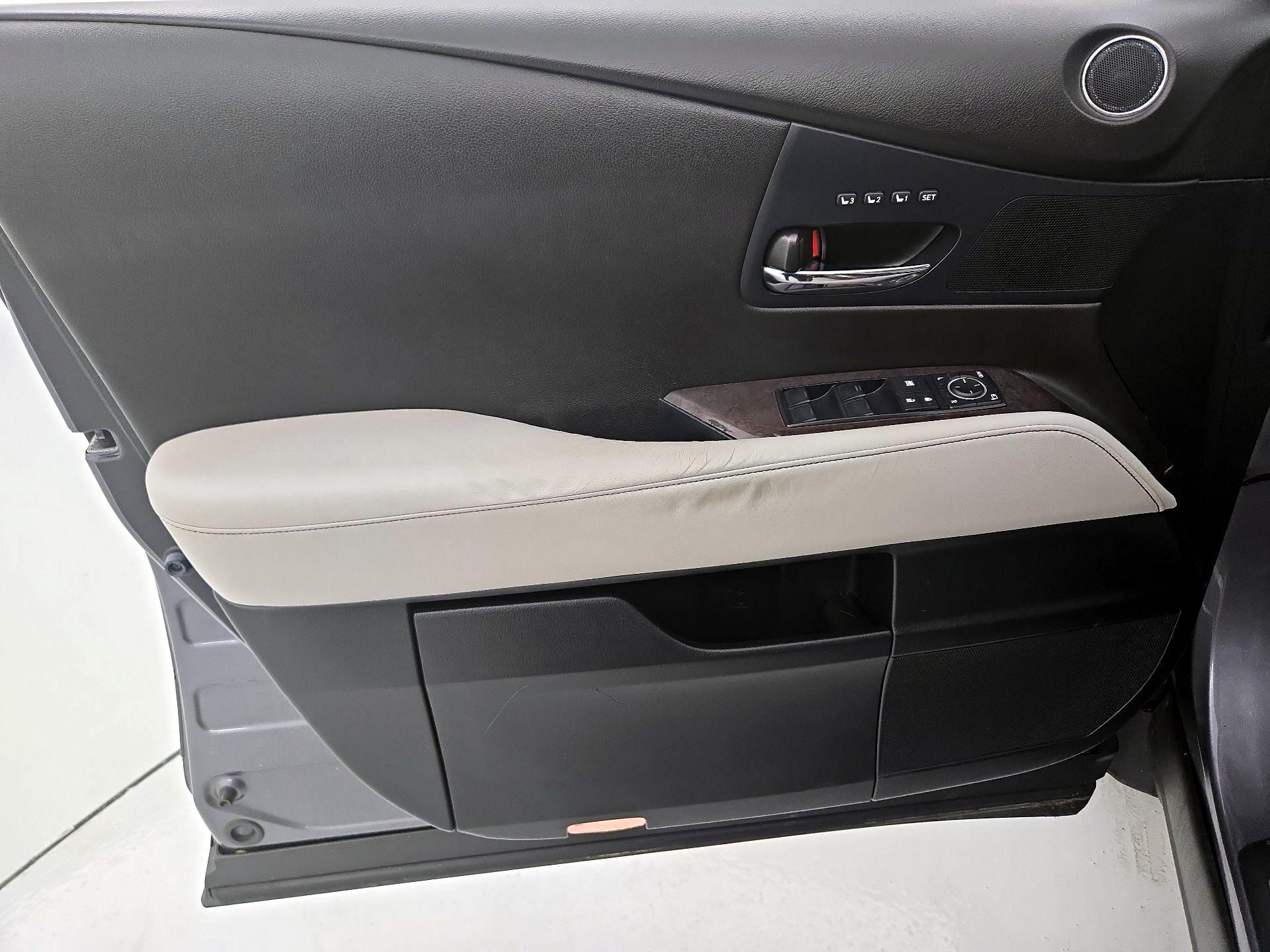 Thumbnail: 2015 Lexus RX - 12