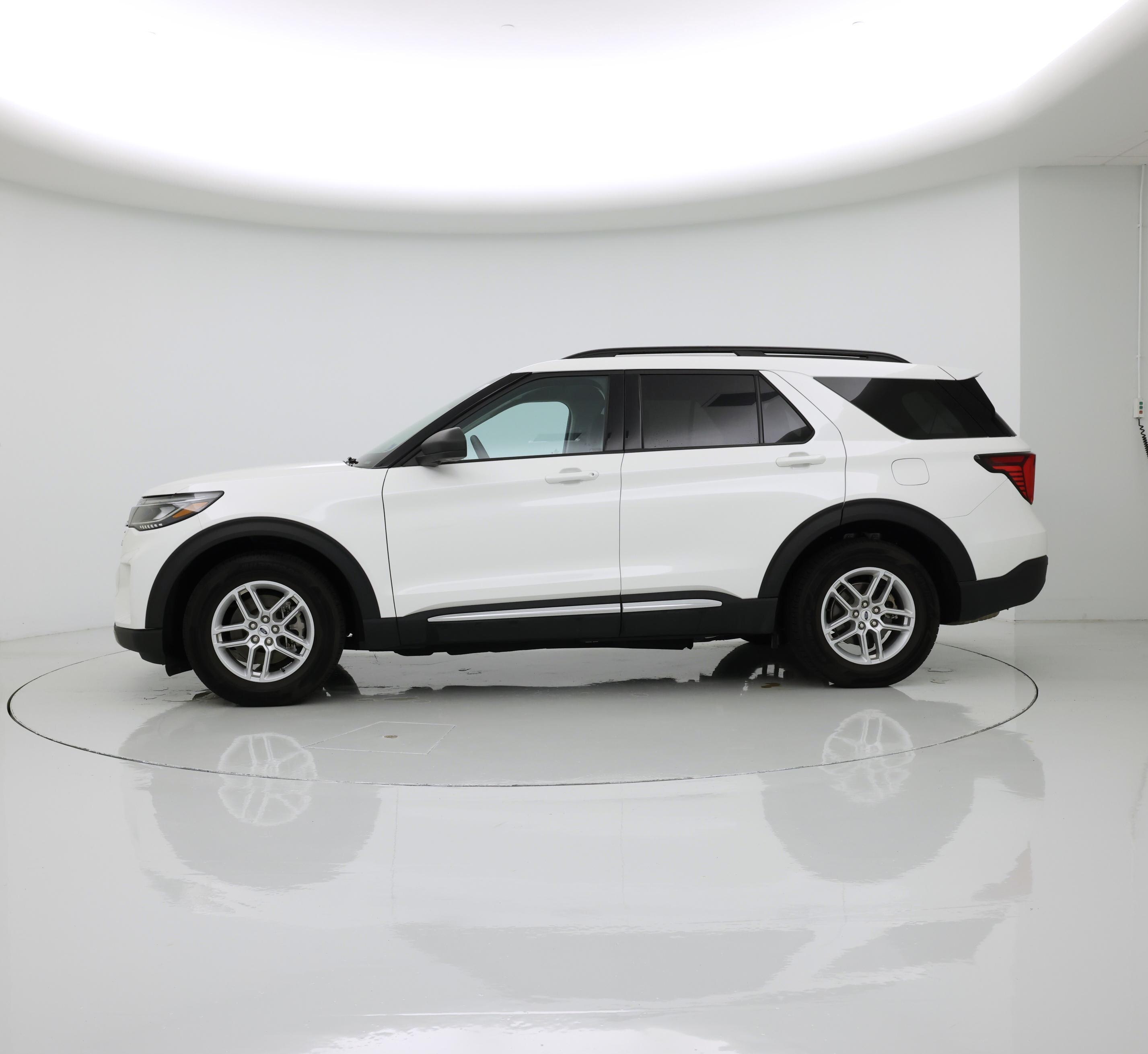Thumbnail: 2025 Ford Explorer - 3