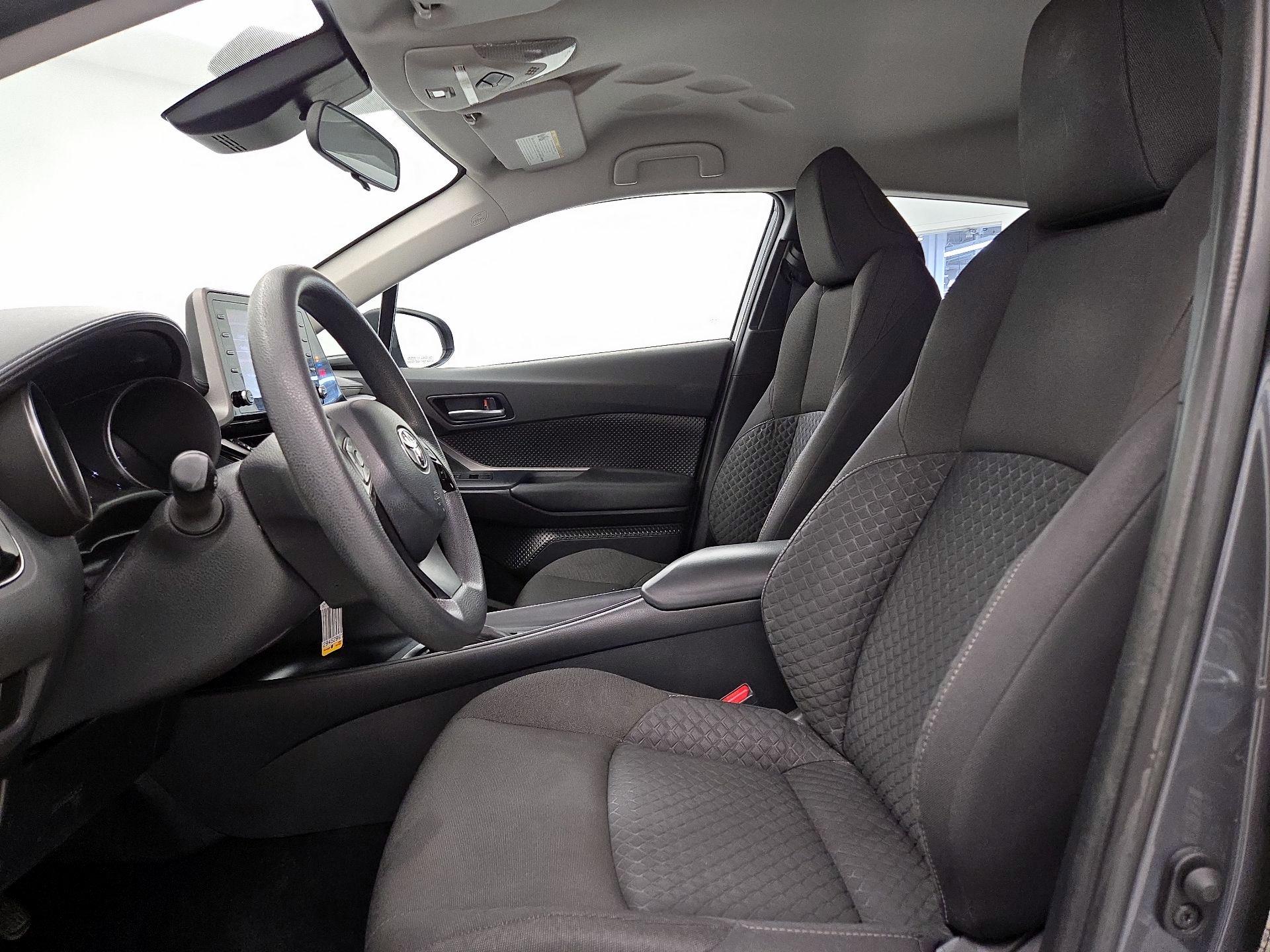 Thumbnail: 2021 Toyota C-HR - 11