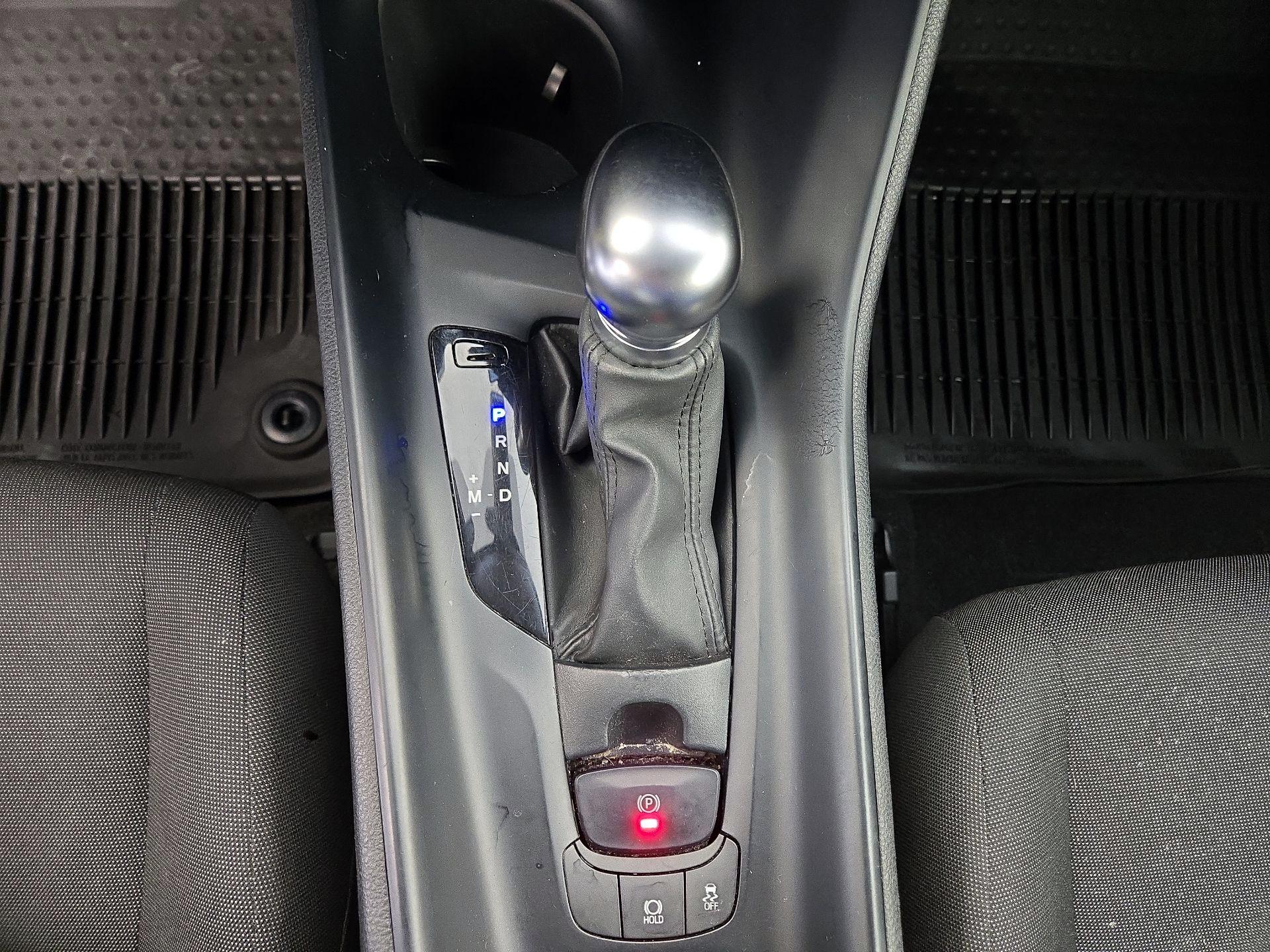 Thumbnail: 2021 Toyota C-HR - 17