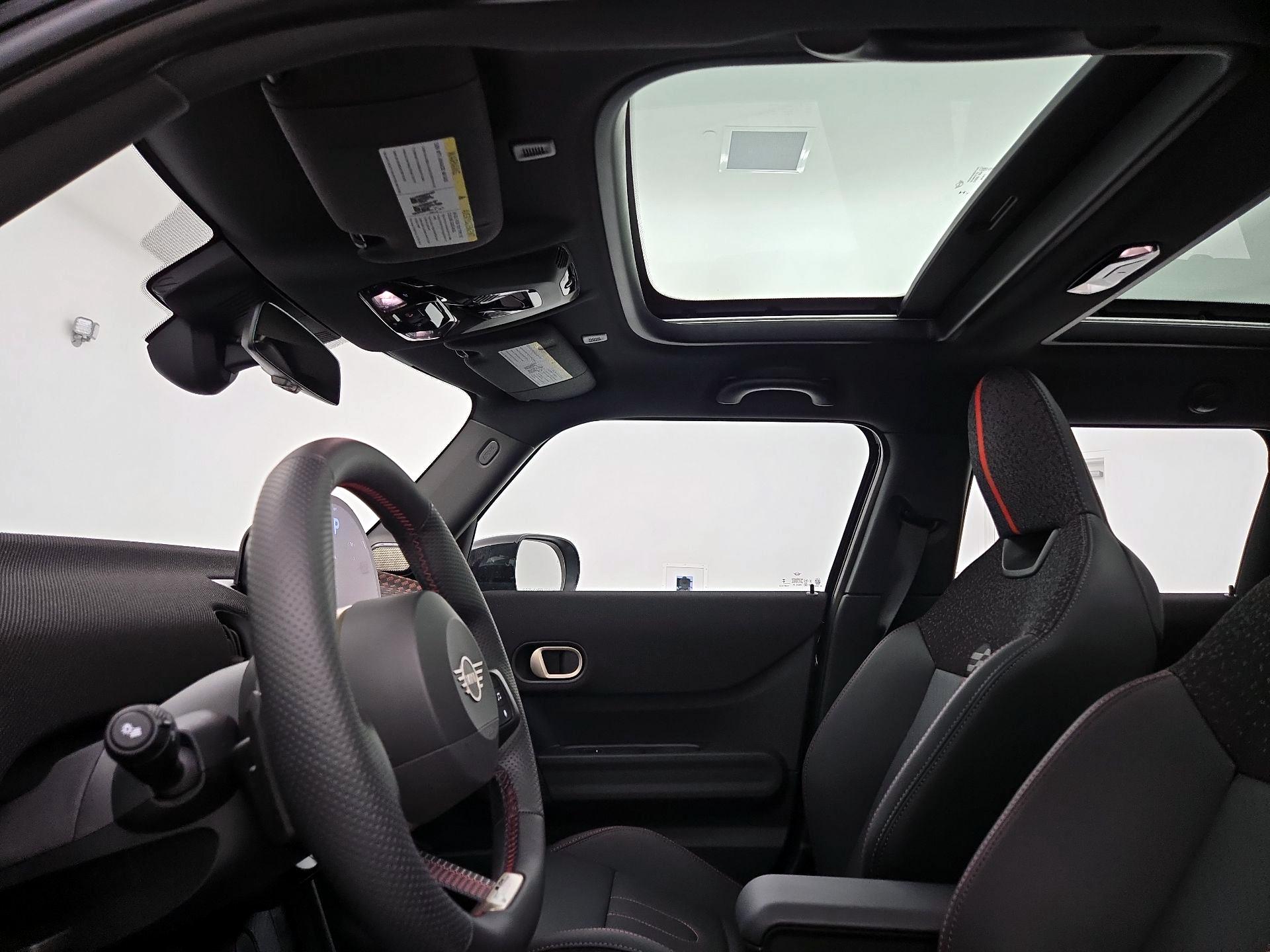 Thumbnail: 2025 MINI Cooper Hardtop - 18
