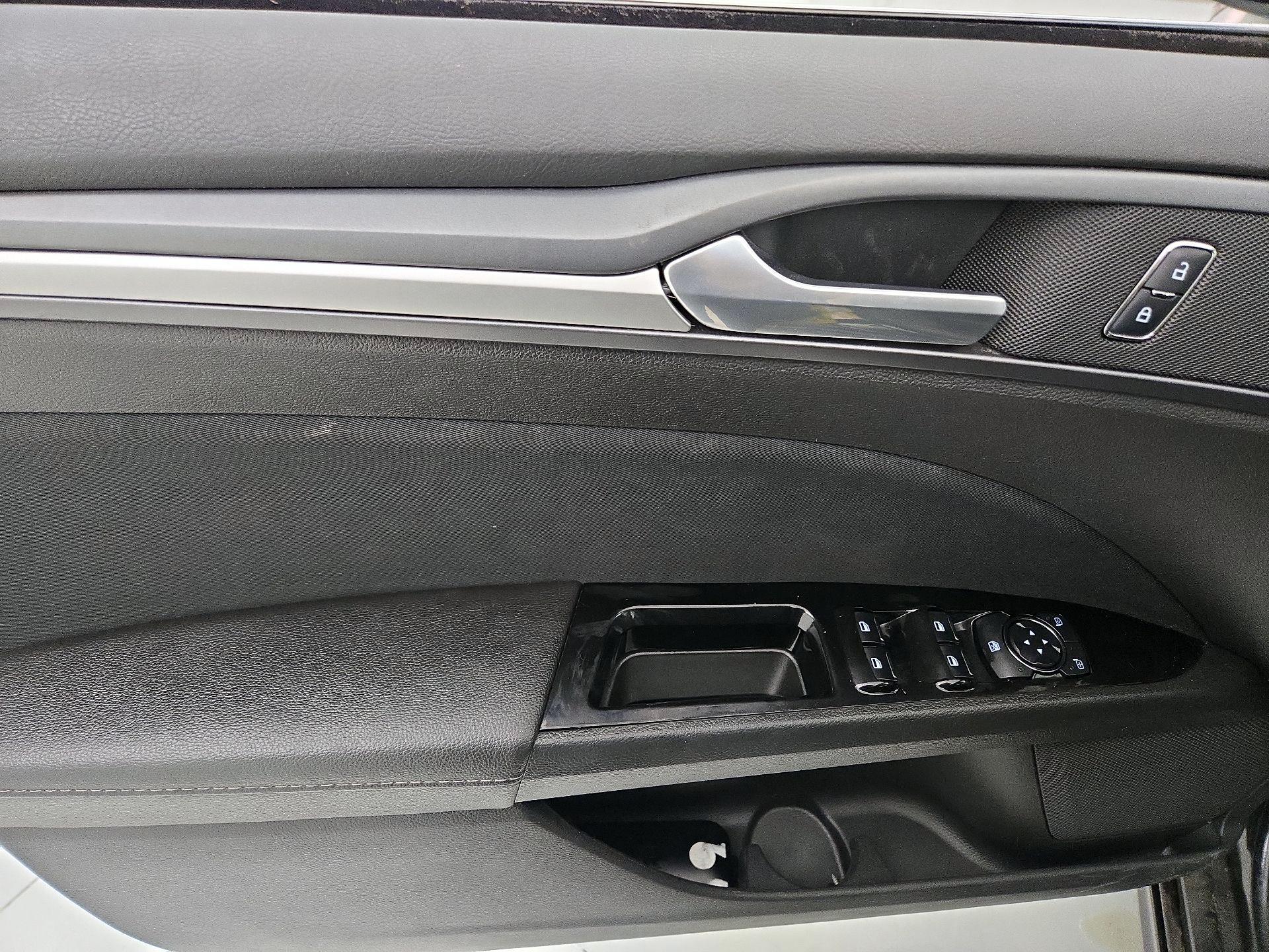 Thumbnail: 2015 Ford Fusion - 12