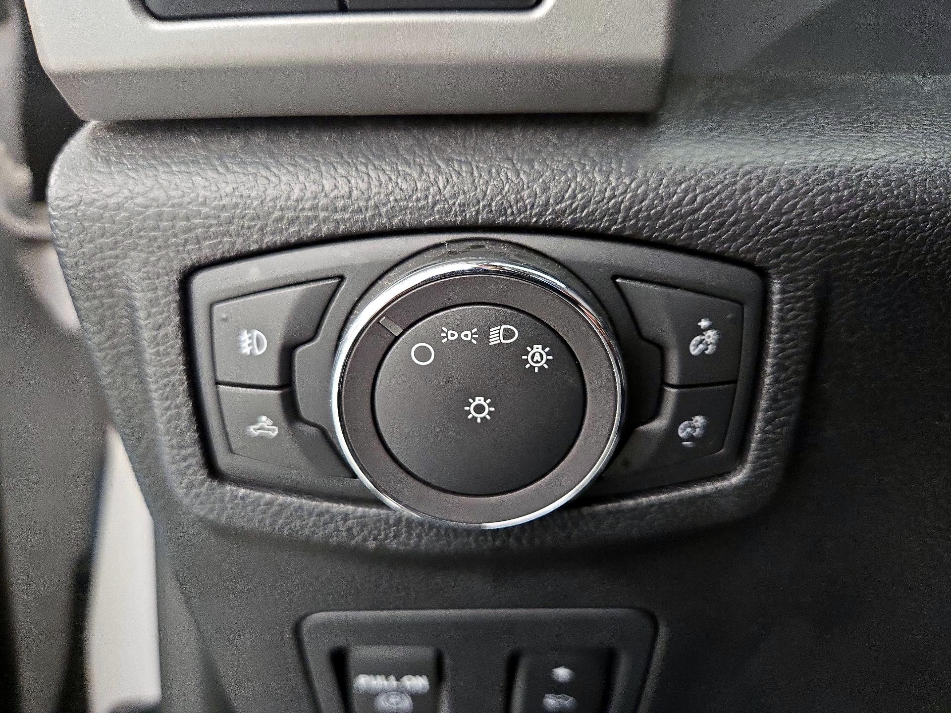 Thumbnail: 2018 Ford F-150 - 13