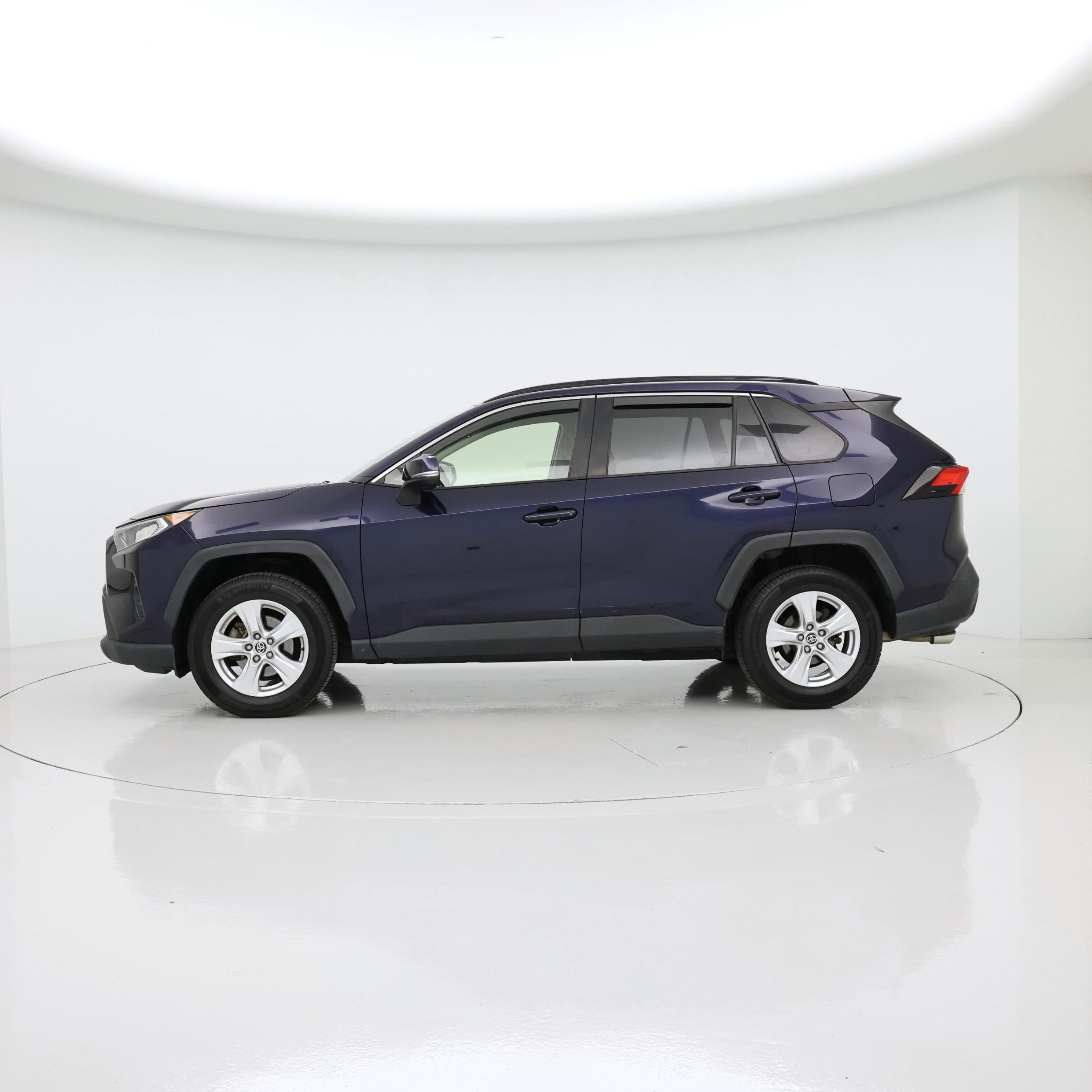 Thumbnail: 2020 Toyota RAV4 - 3
