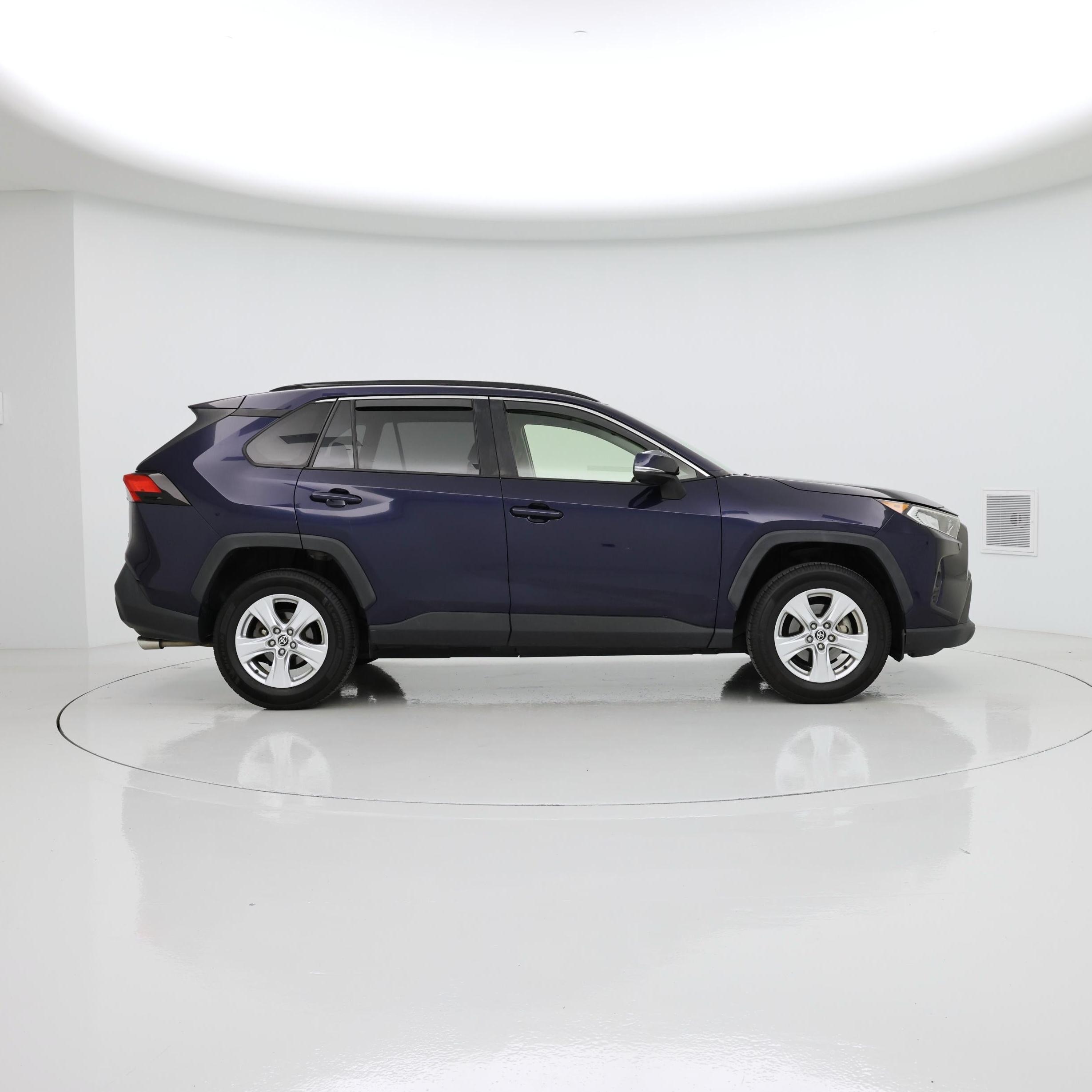 Thumbnail: 2020 Toyota RAV4 - 7