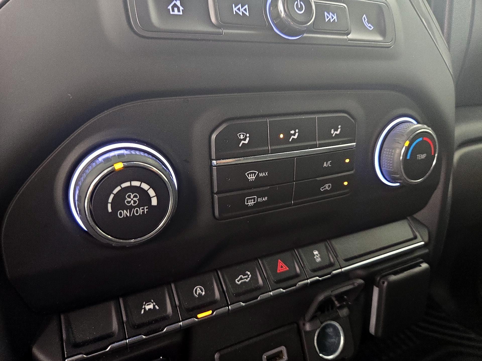 Thumbnail: 2022 Chevrolet Silverado 1500 - 16