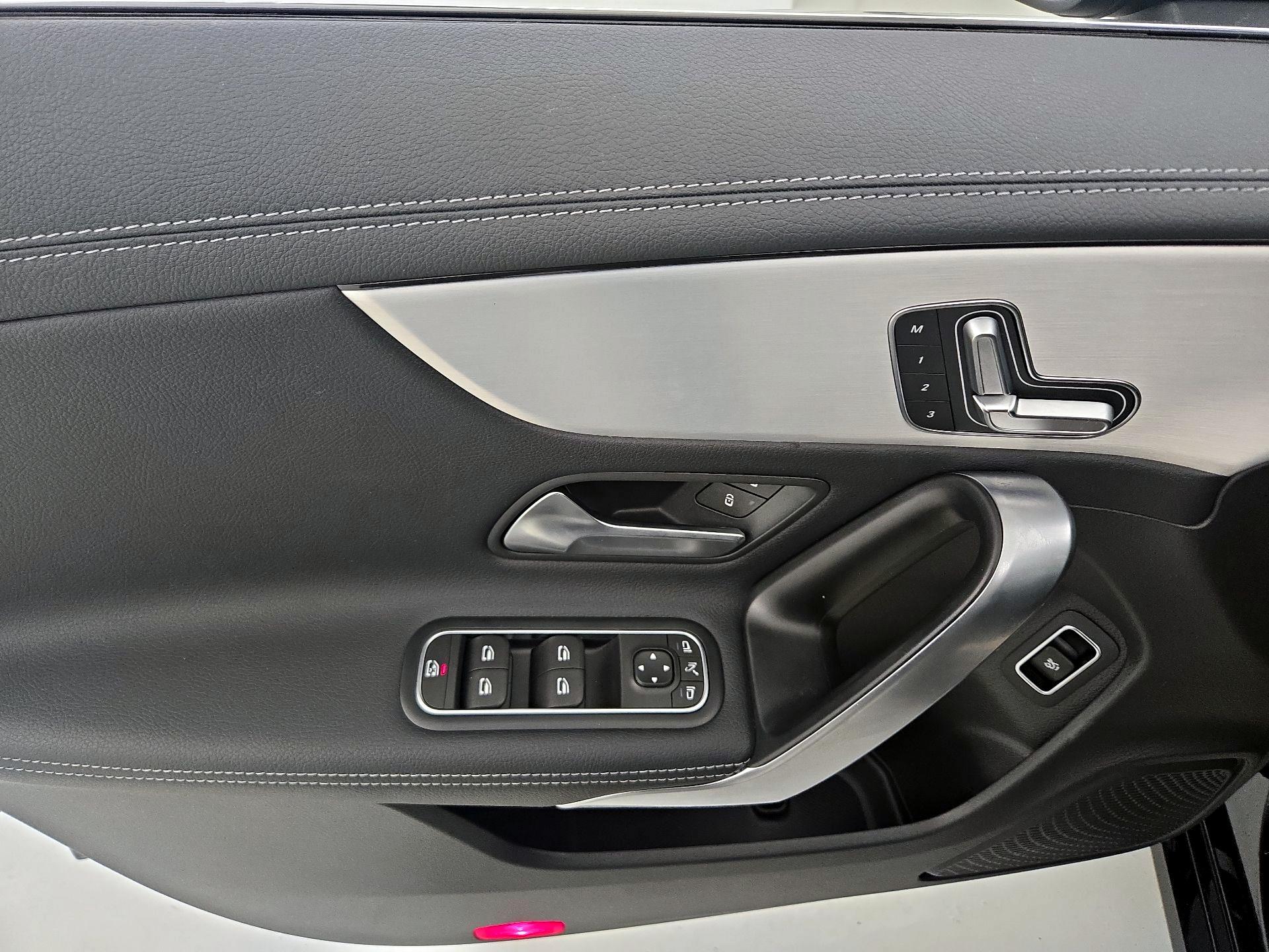 Thumbnail: 2025 Mercedes-Benz CLA - 12