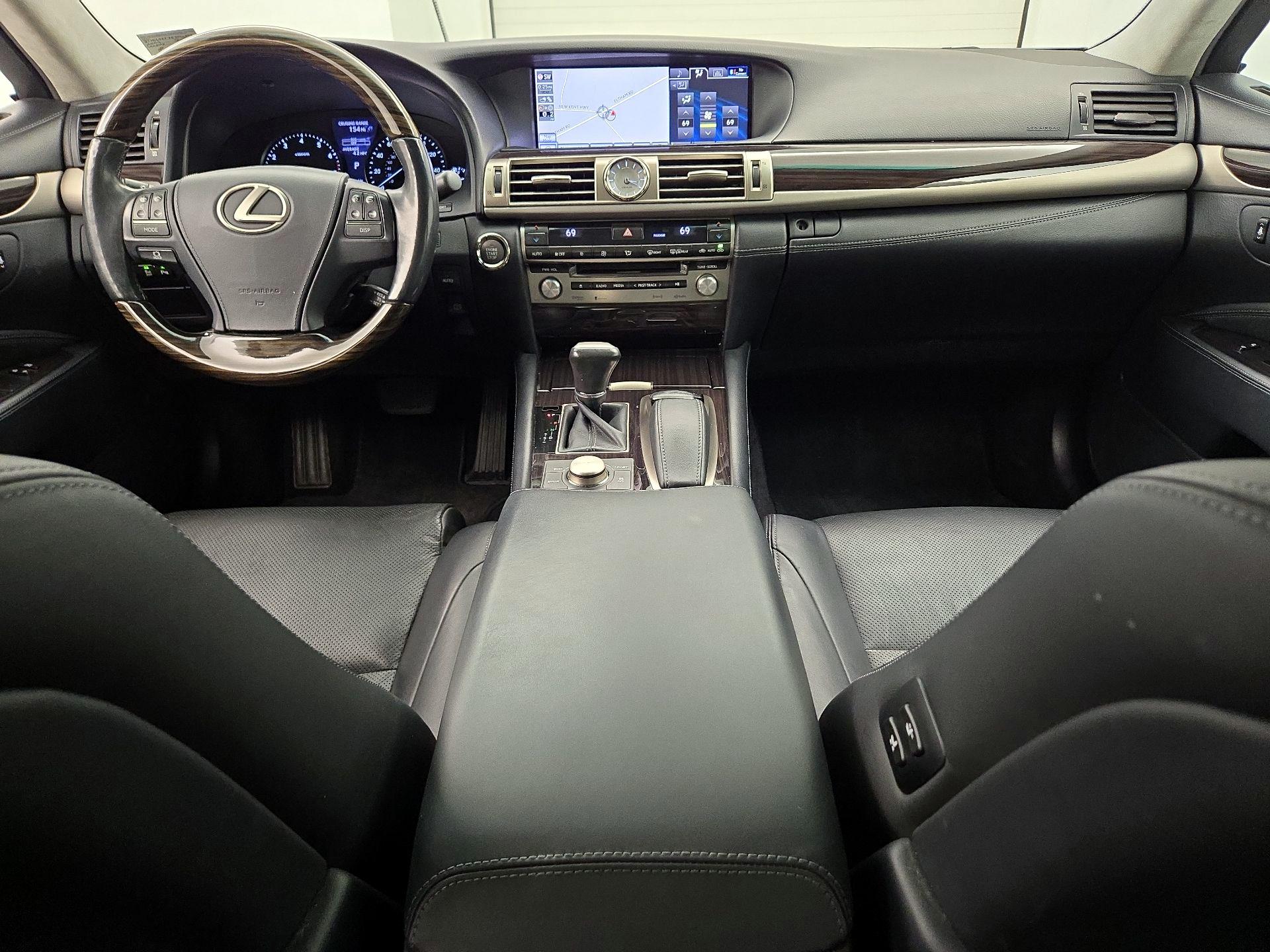 Thumbnail: 2014 Lexus LS - 9