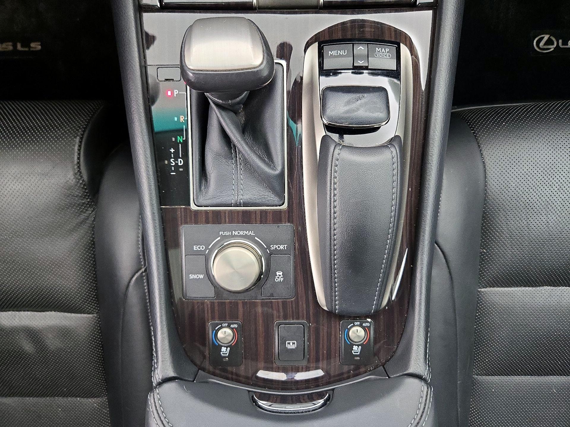 Thumbnail: 2014 Lexus LS - 18