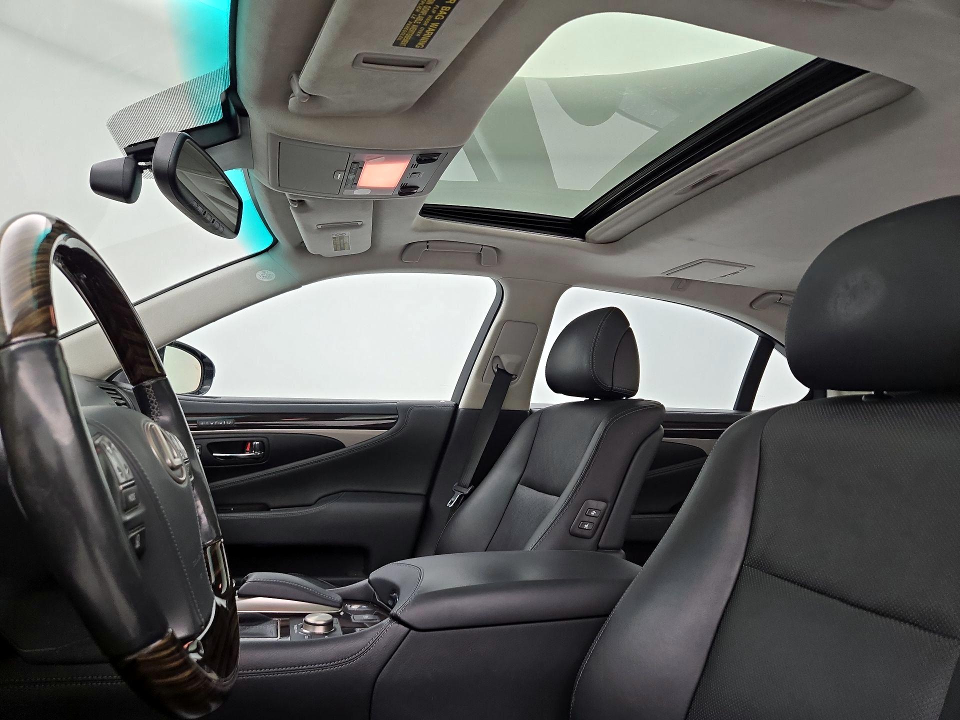 Thumbnail: 2014 Lexus LS - 20