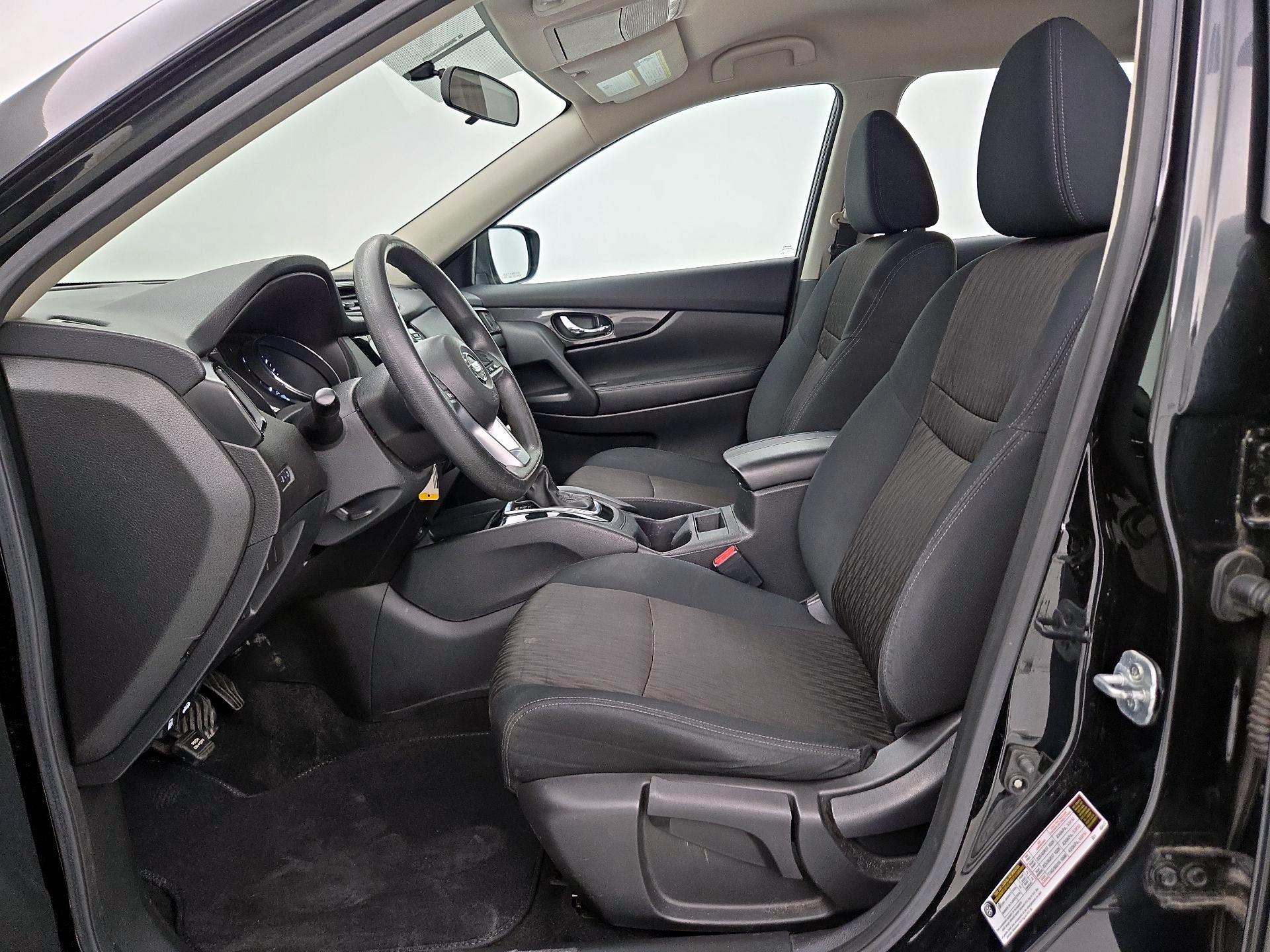 Thumbnail: 2017 Nissan Rogue - 11