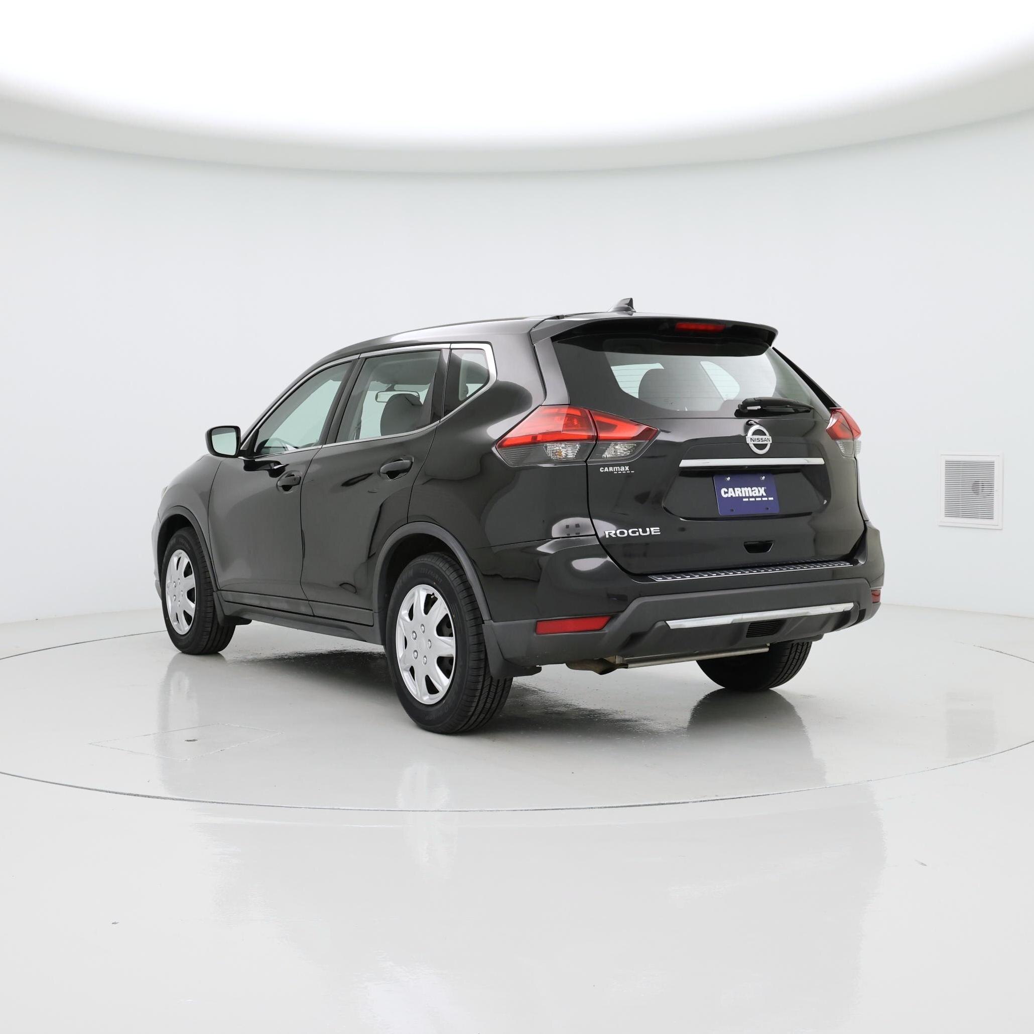 Thumbnail: 2017 Nissan Rogue - 2