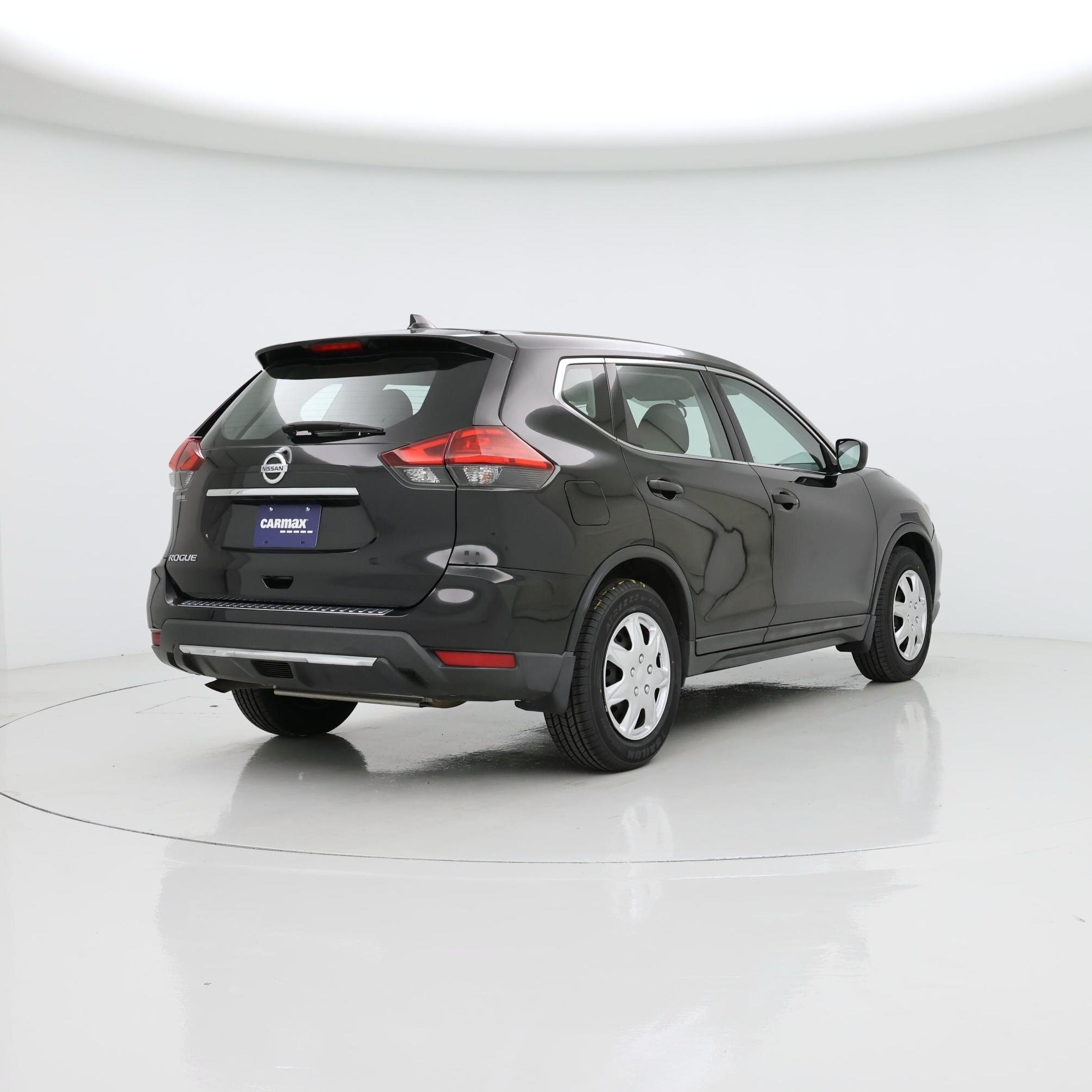 Thumbnail: 2017 Nissan Rogue - 8