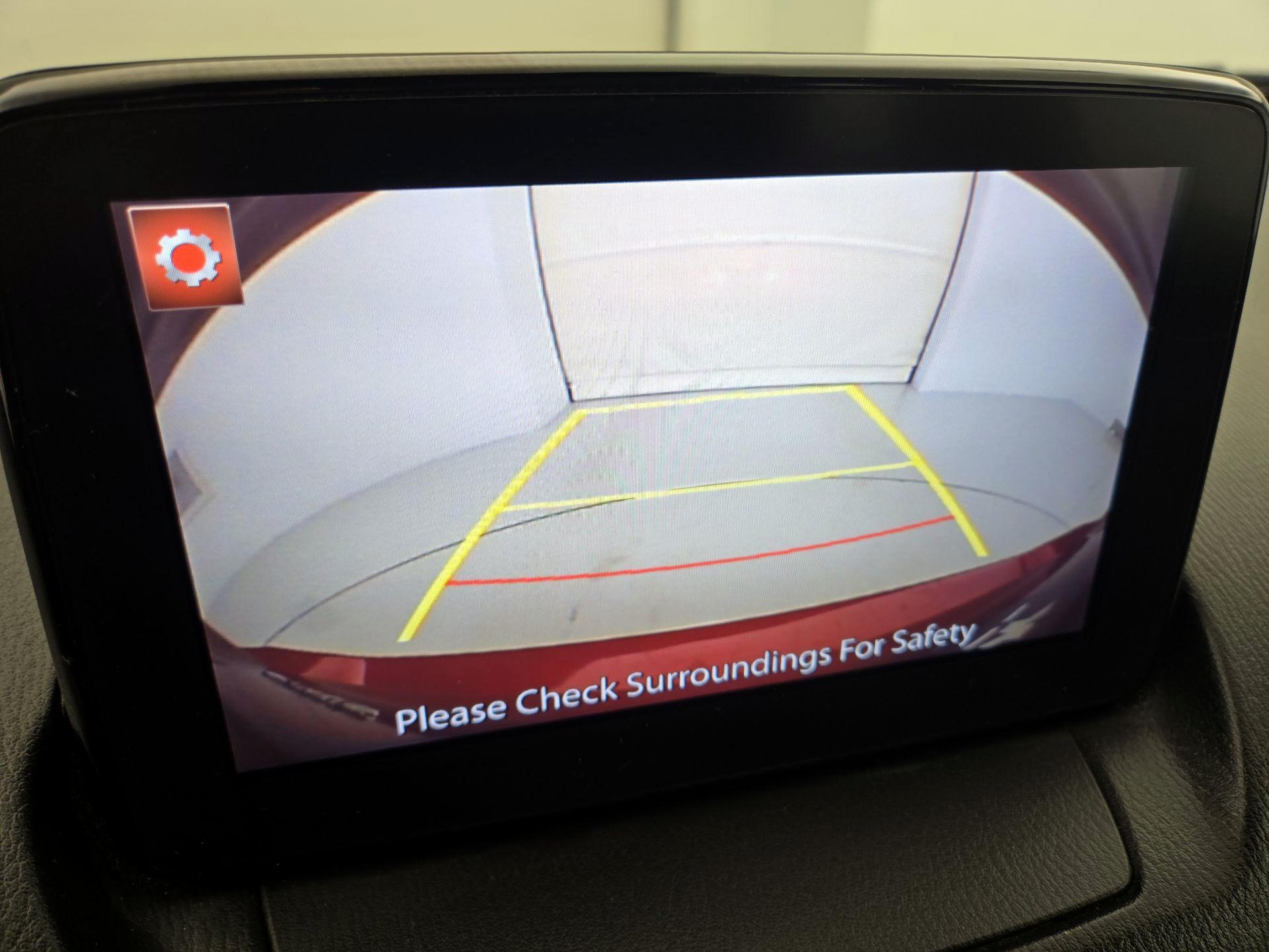 Thumbnail: 2019 Toyota Yaris - 14