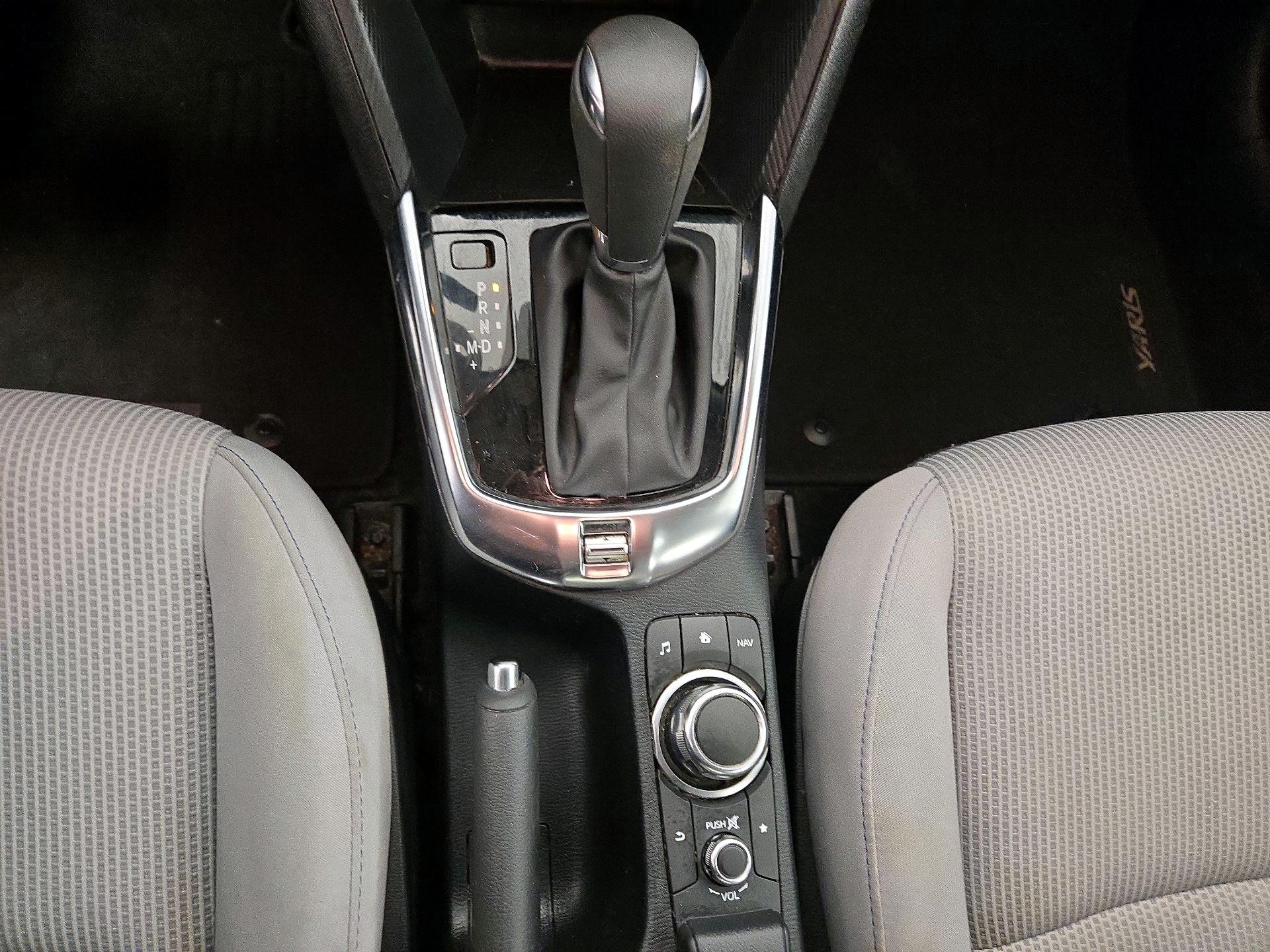 Thumbnail: 2019 Toyota Yaris - 17