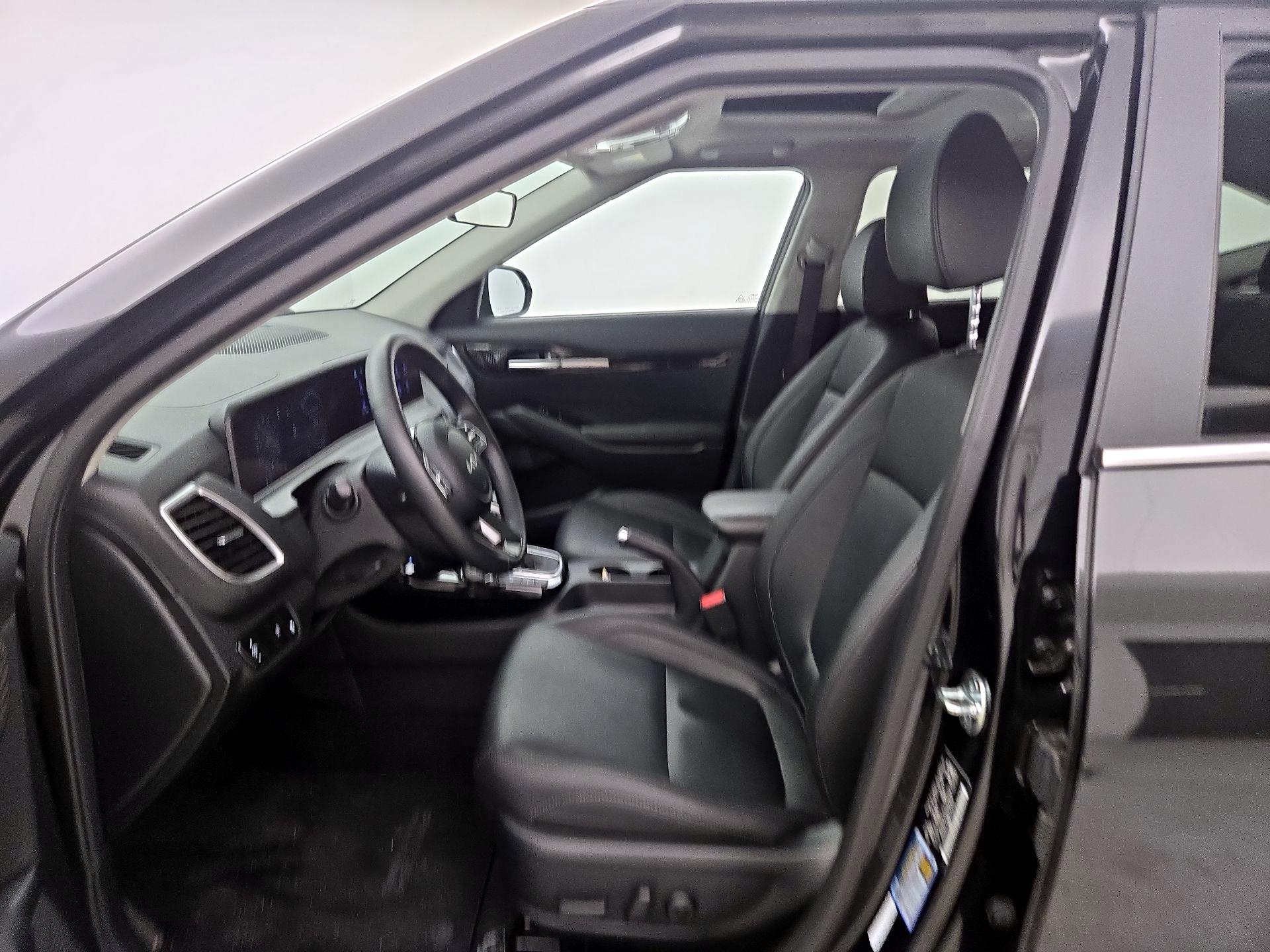 Thumbnail: 2024 Kia Seltos - 11