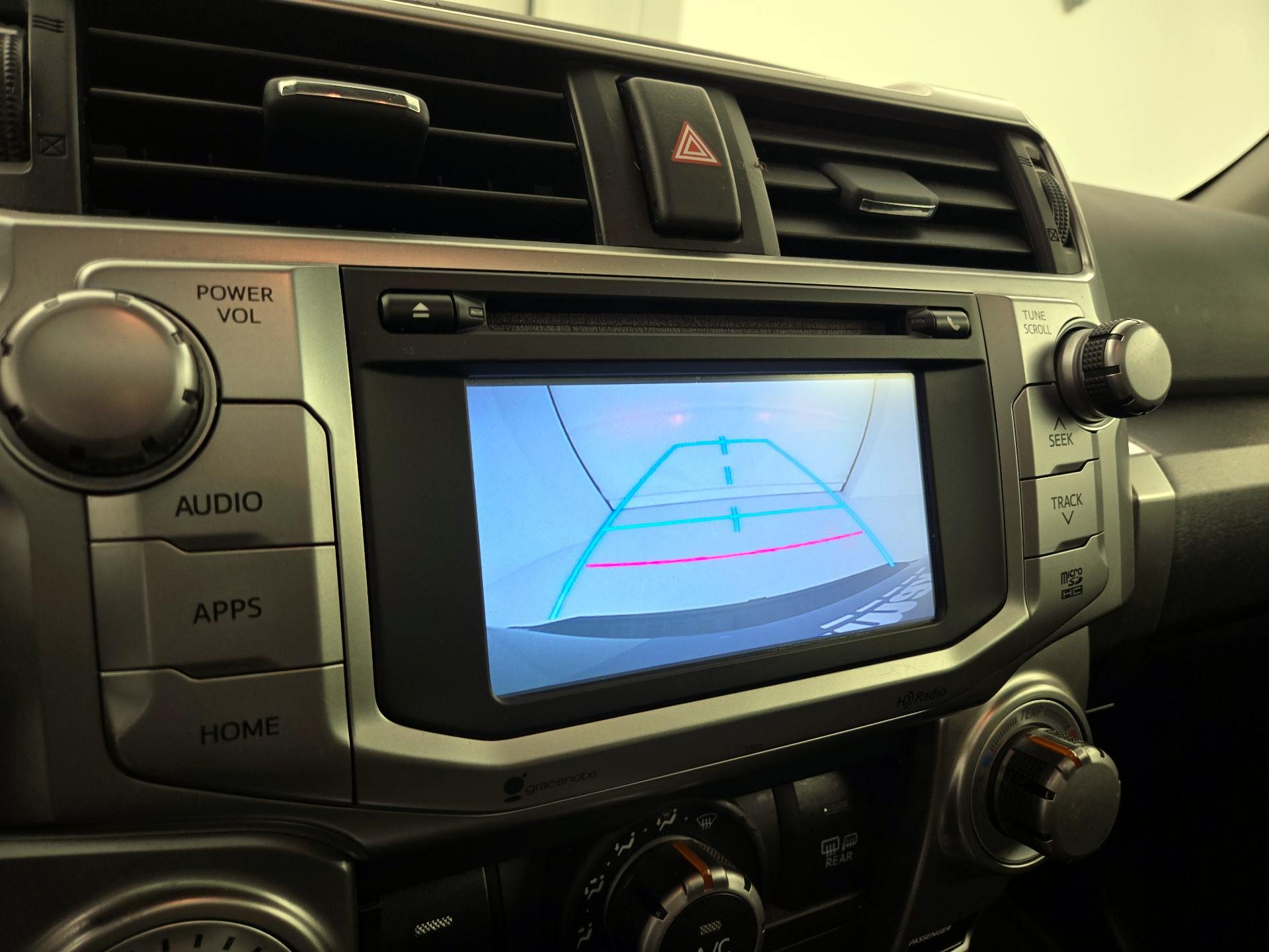 Thumbnail: 2014 Toyota 4Runner - 14