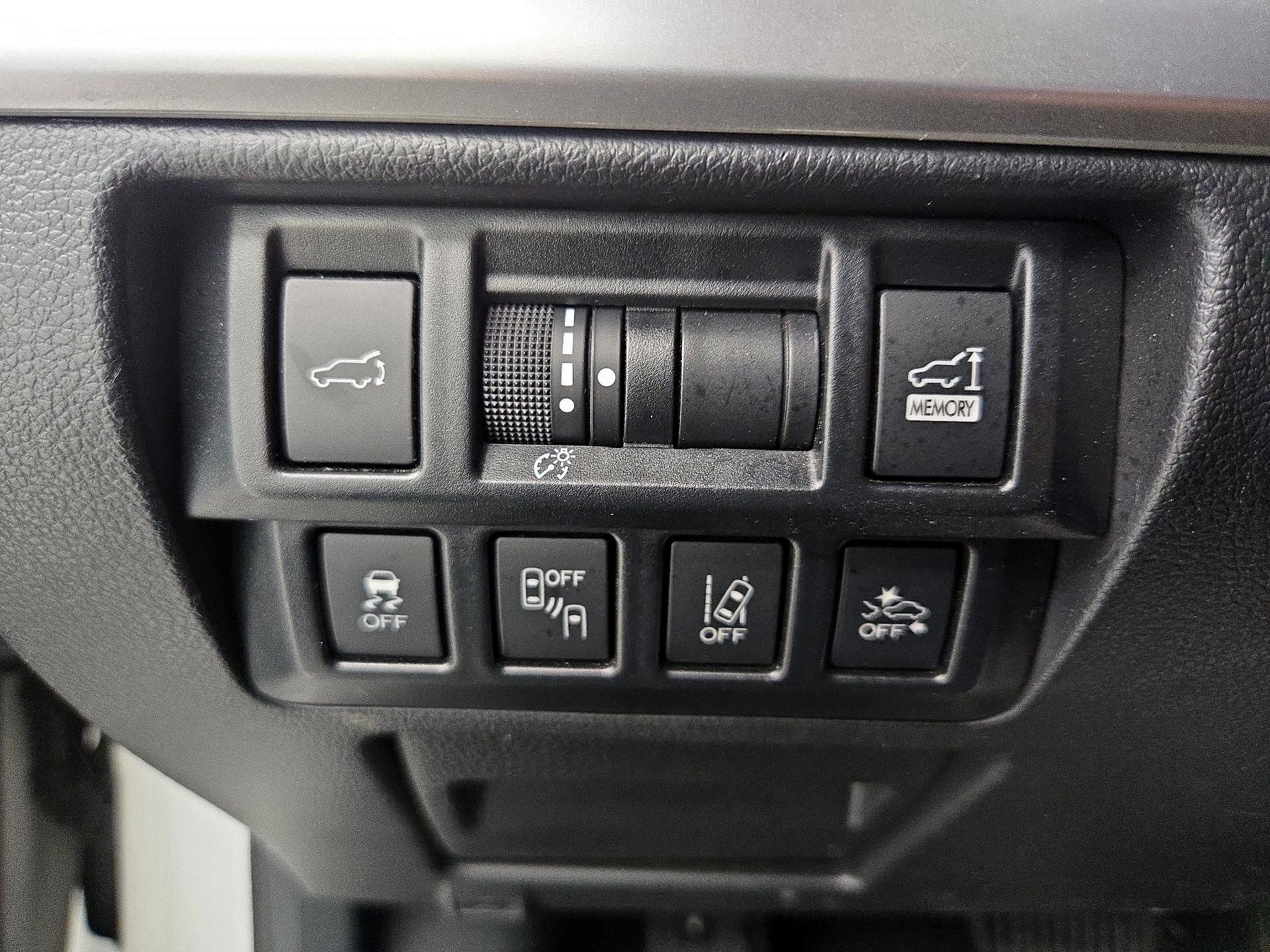 Thumbnail: 2018 Subaru Outback - 13