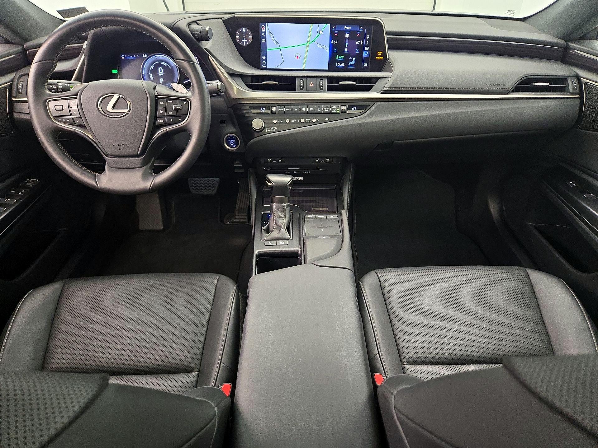 Thumbnail: 2021 Lexus ES - 9