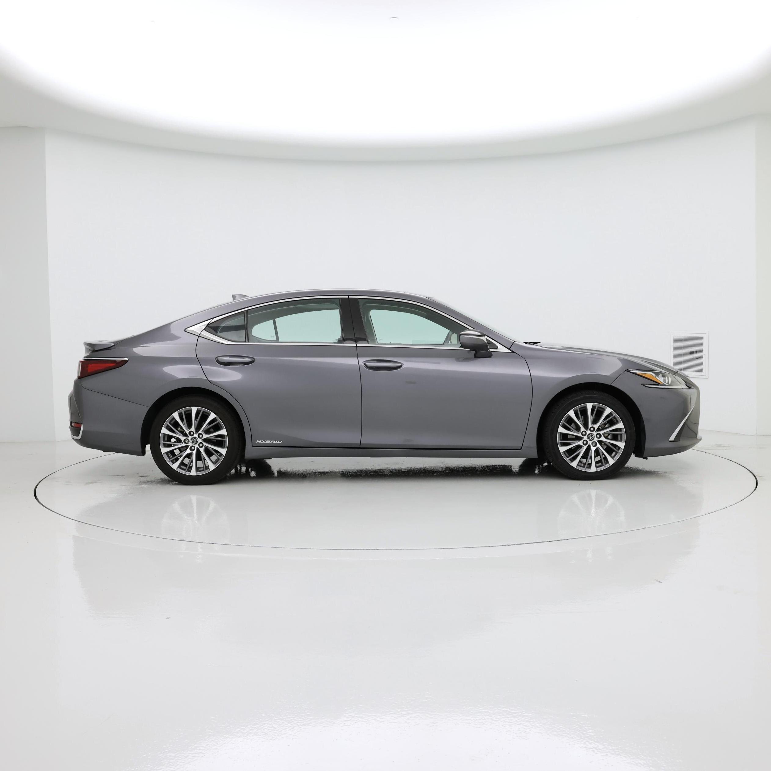 Thumbnail: 2021 Lexus ES - 7