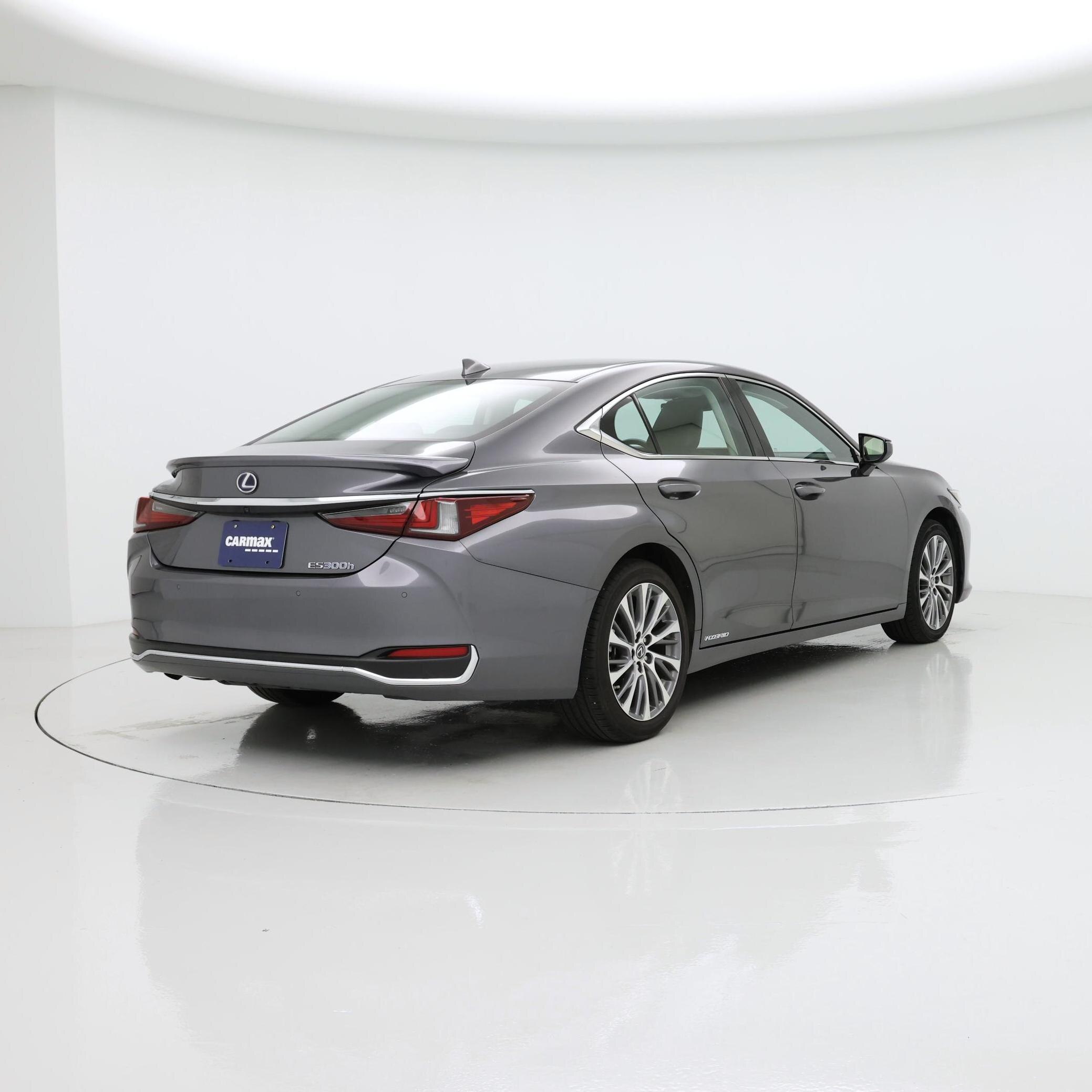 Thumbnail: 2021 Lexus ES - 8