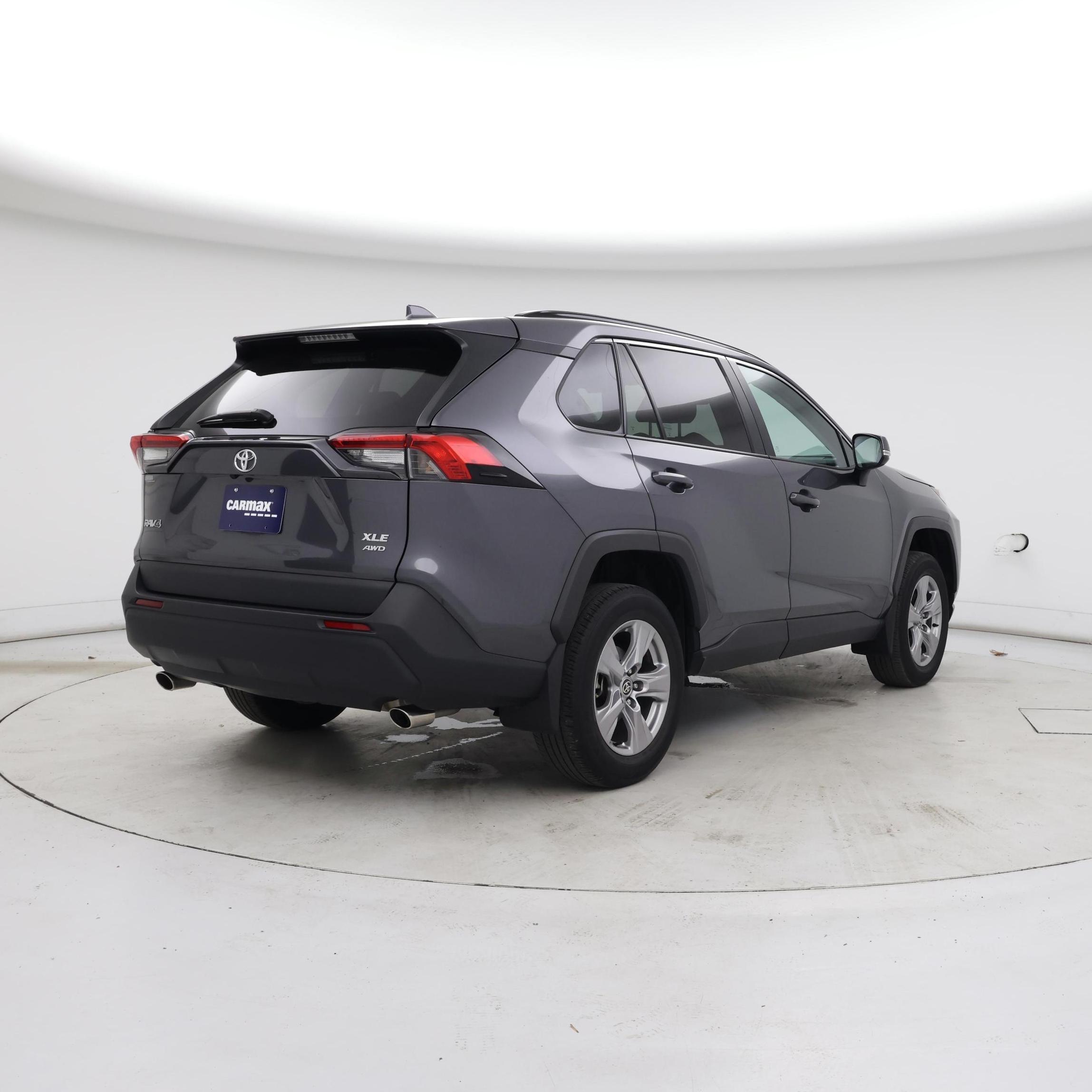 Thumbnail: 2022 Toyota RAV4 - 8