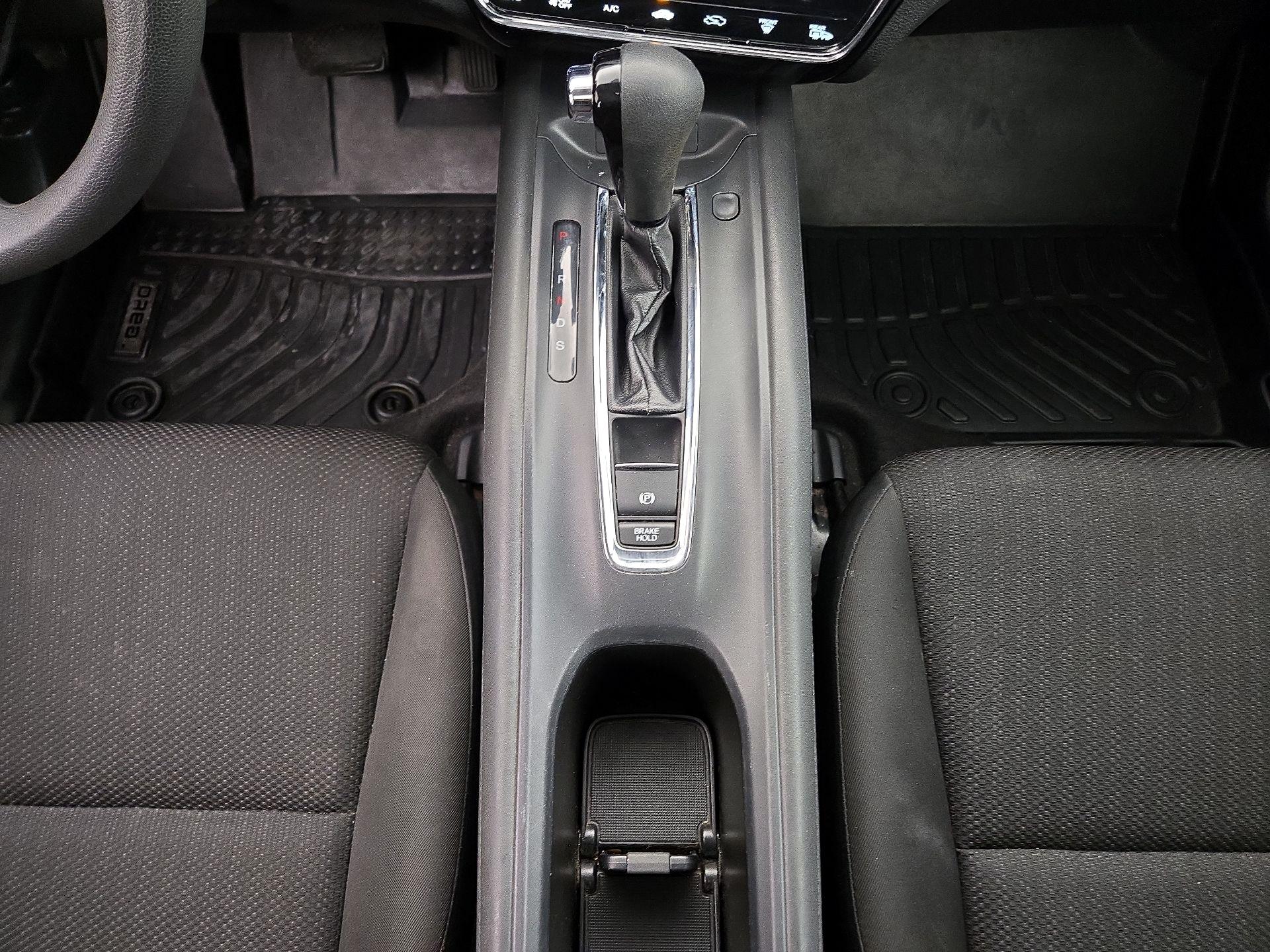 Thumbnail: 2017 Honda HR-V - 17