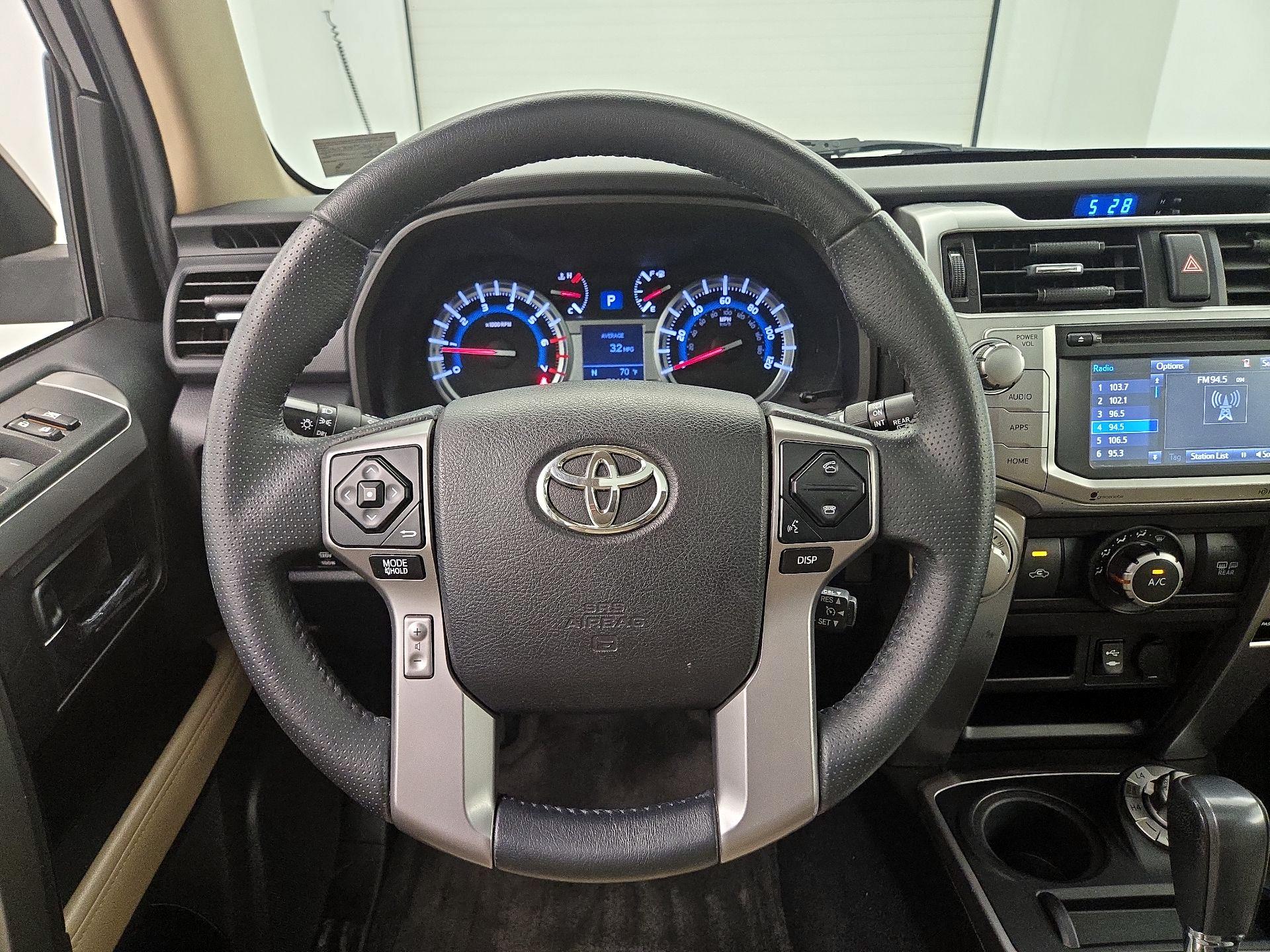 Thumbnail: 2015 Toyota 4Runner - 10